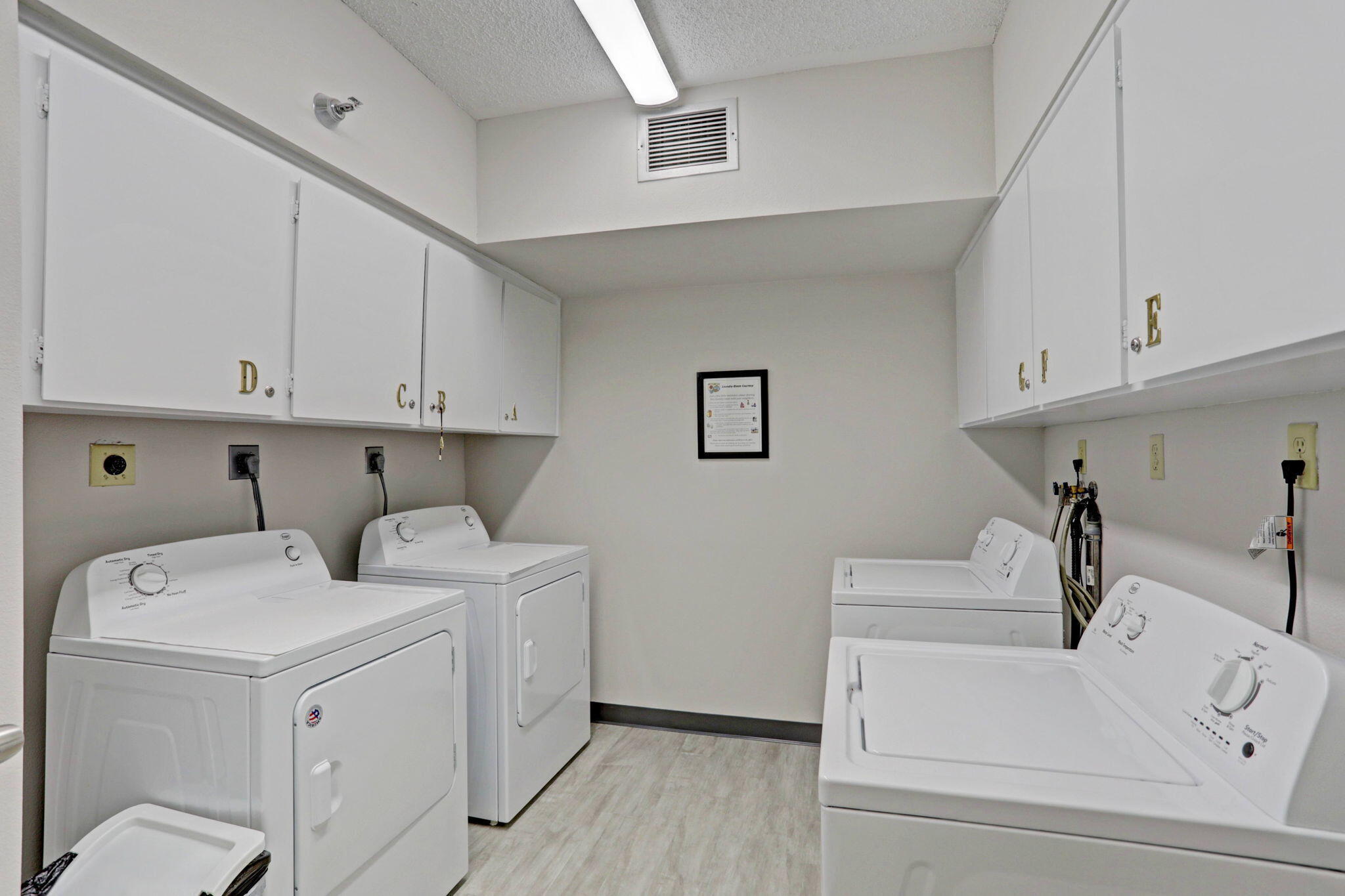 EASTPOINTE CONDO - Residential