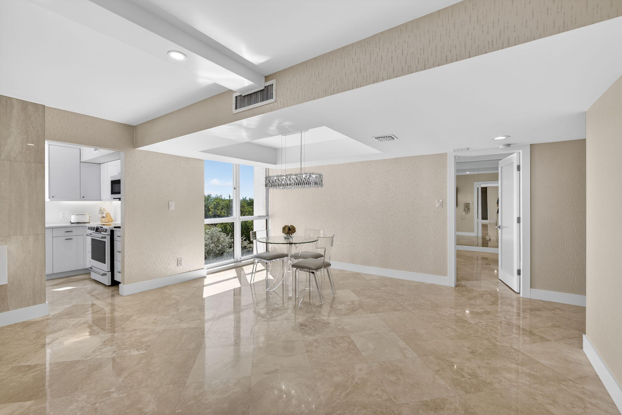 EASTPOINTE CONDO - Residential