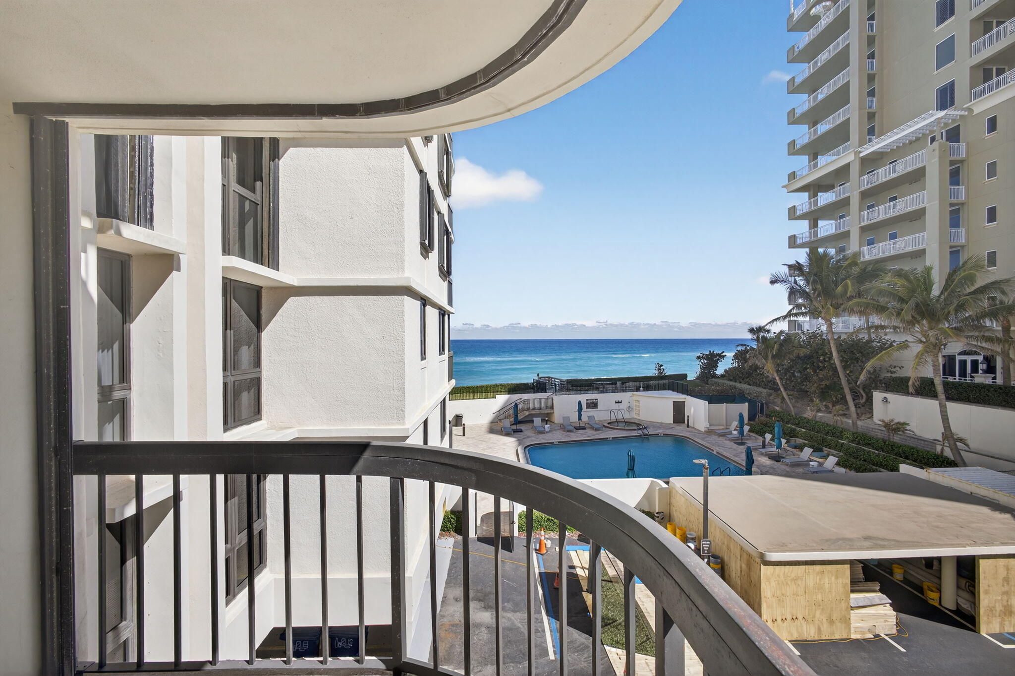 EASTPOINTE CONDO - Residential