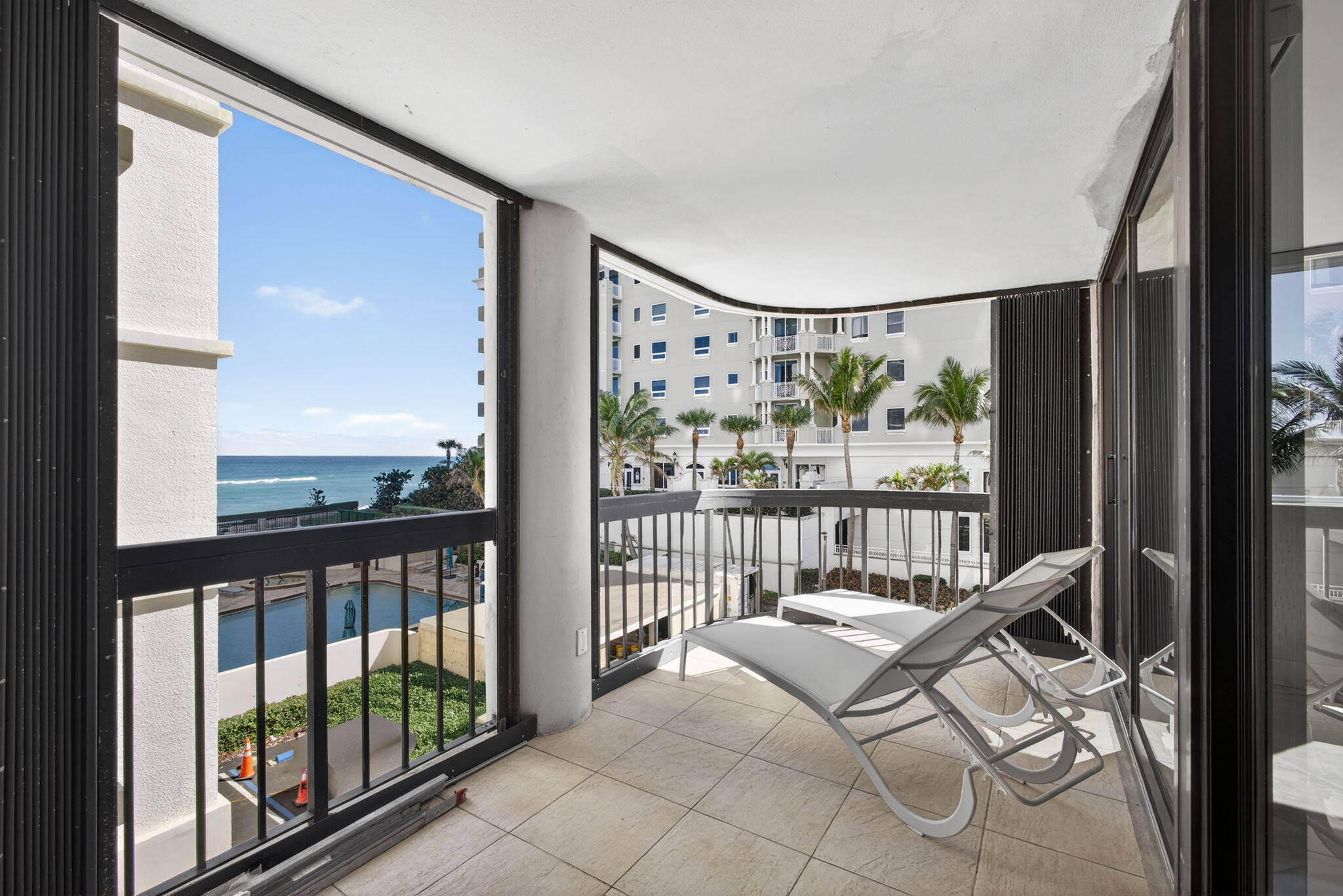 EASTPOINTE CONDO - Residential