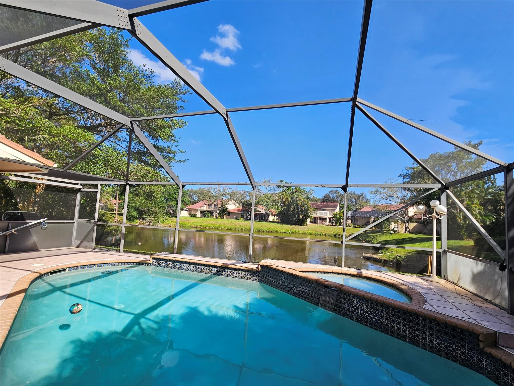 The Hollows Of Deer Creek - Residential