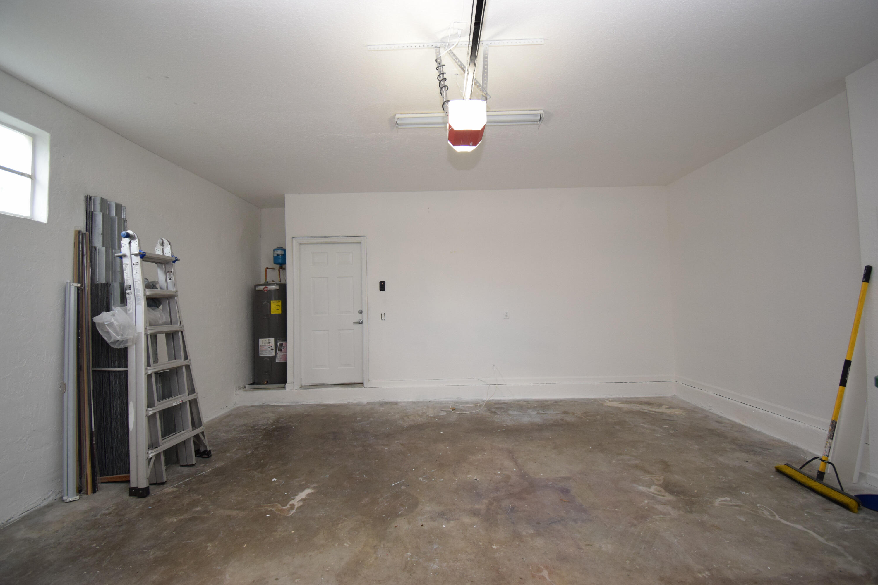 LAKEVIEW WEST - Residential Lease