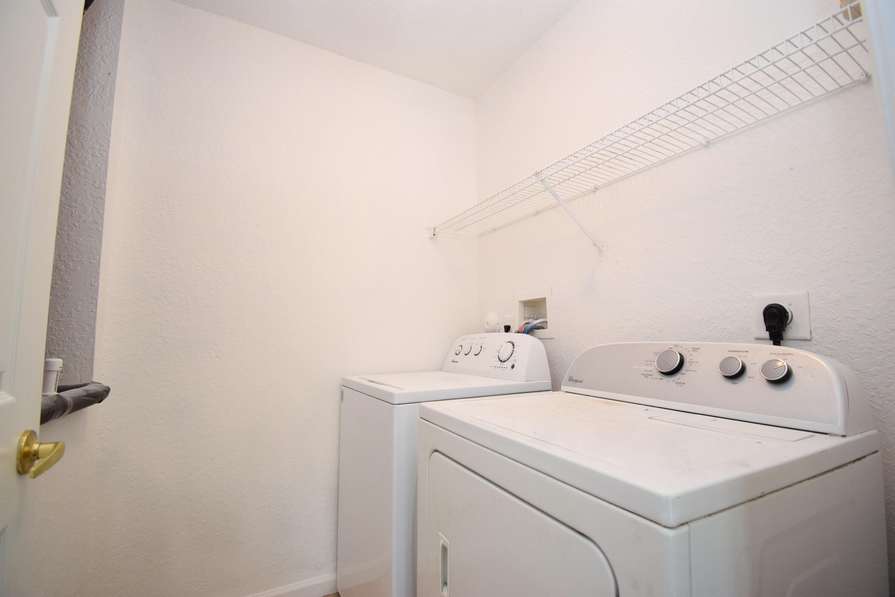 LAKEVIEW WEST - Residential Lease