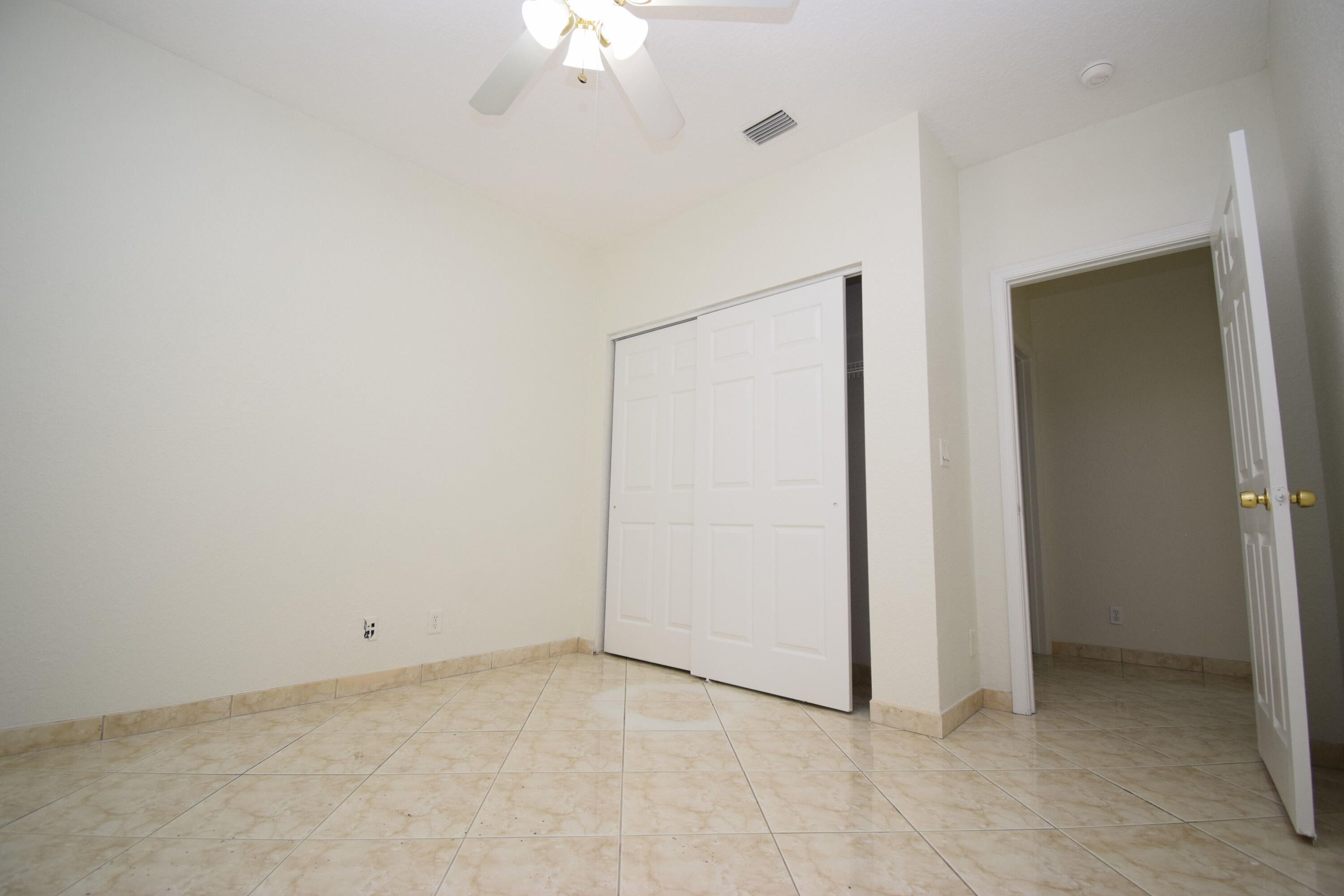 LAKEVIEW WEST - Residential Lease