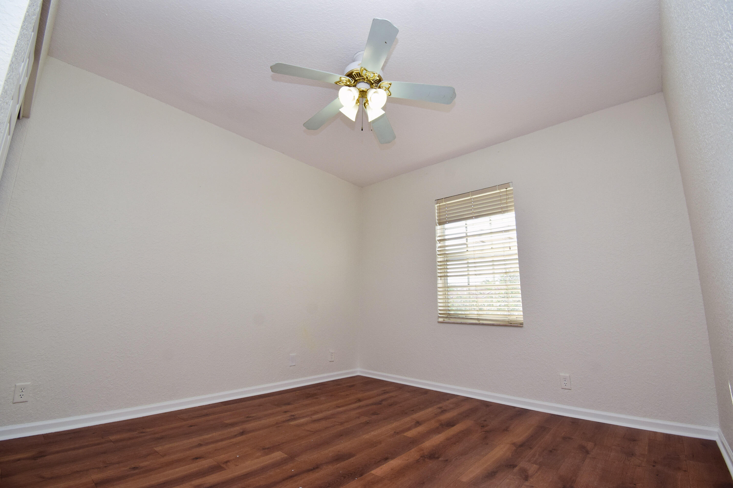 LAKEVIEW WEST - Residential Lease