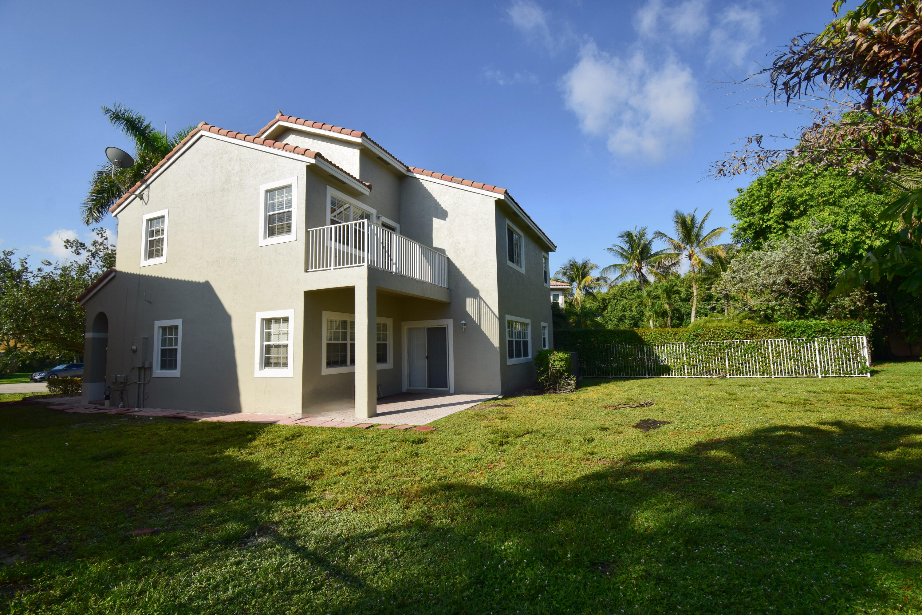 LAKEVIEW WEST - Residential Lease