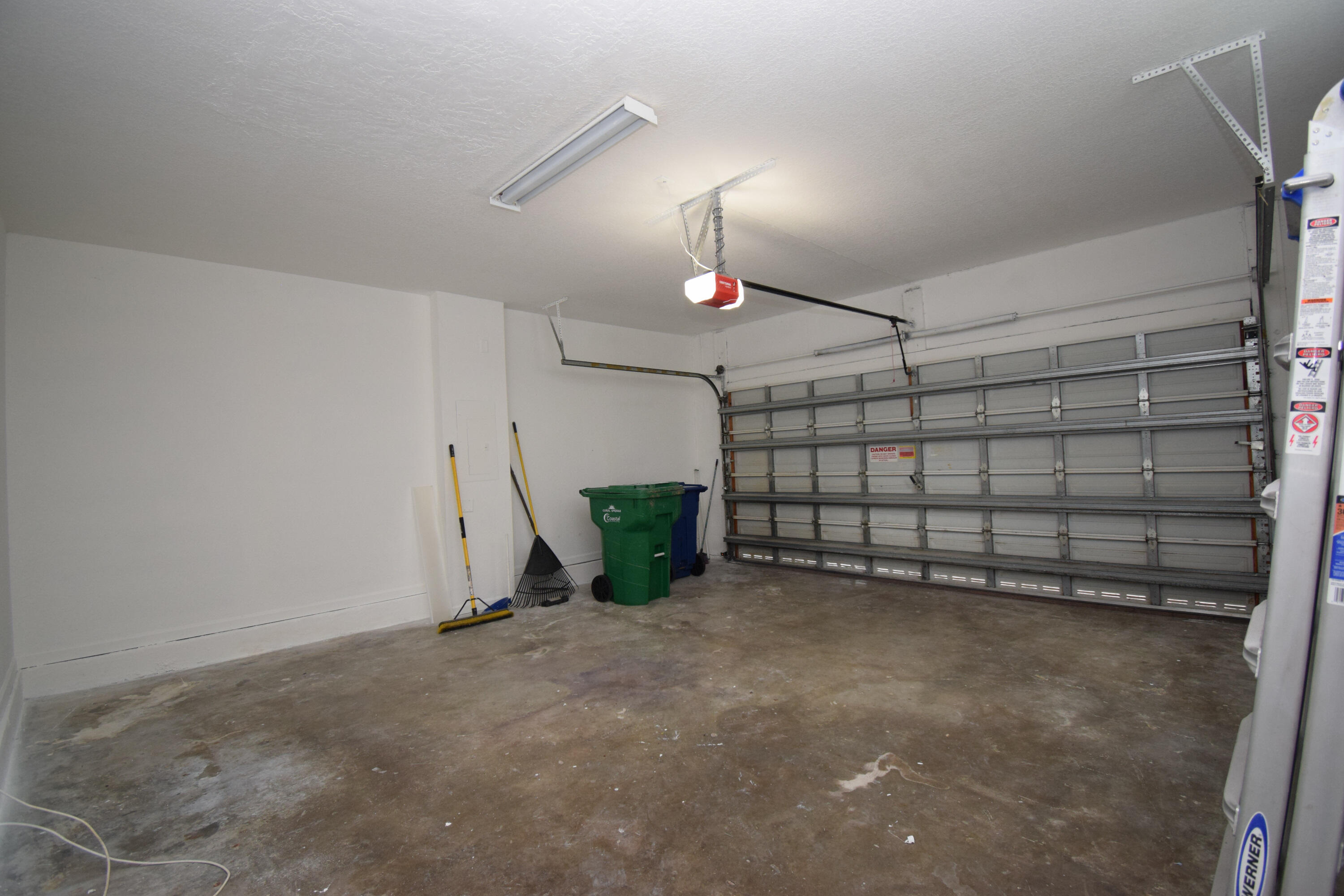 LAKEVIEW WEST - Residential Lease