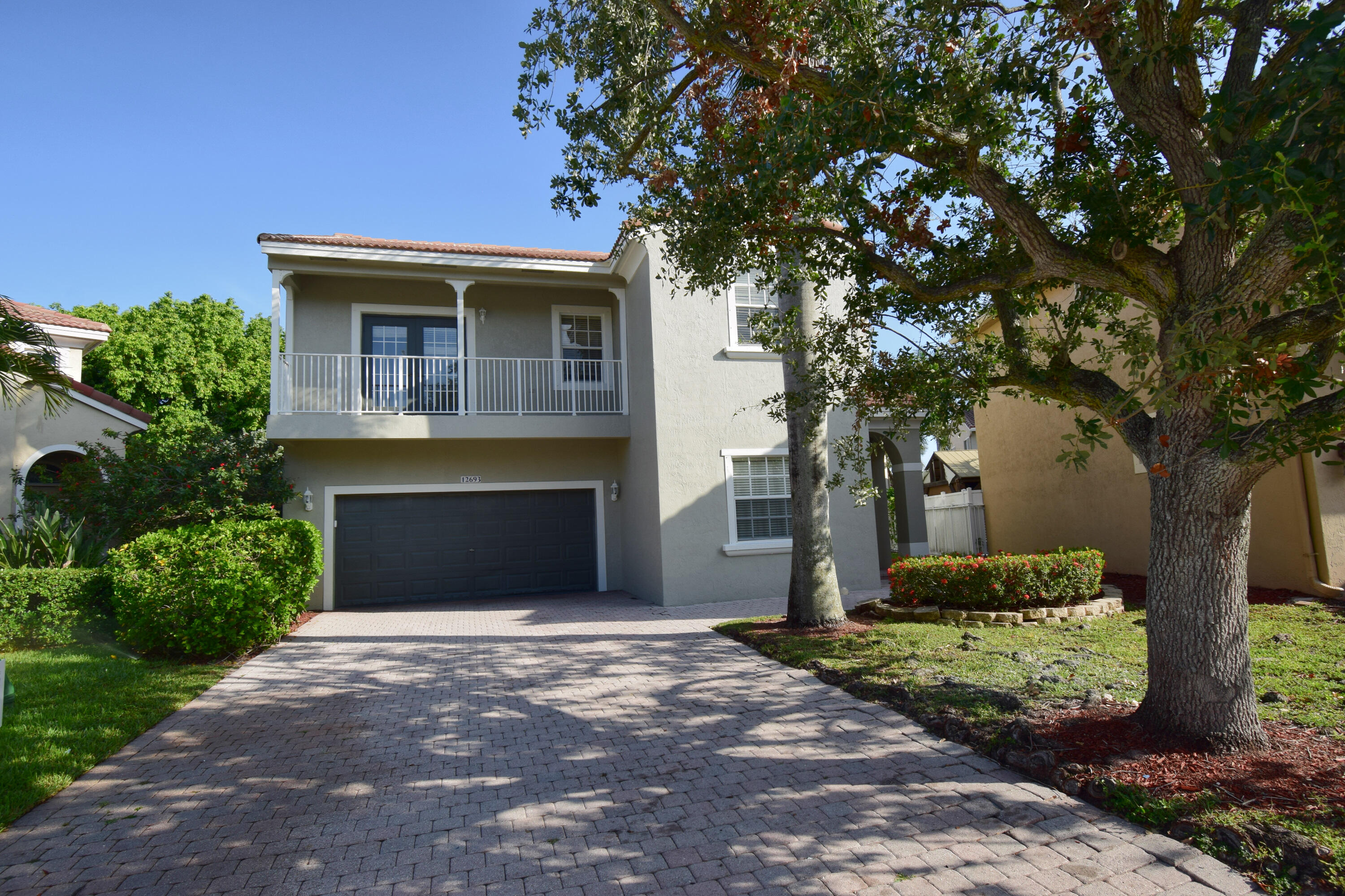 LAKEVIEW WEST - Residential Lease