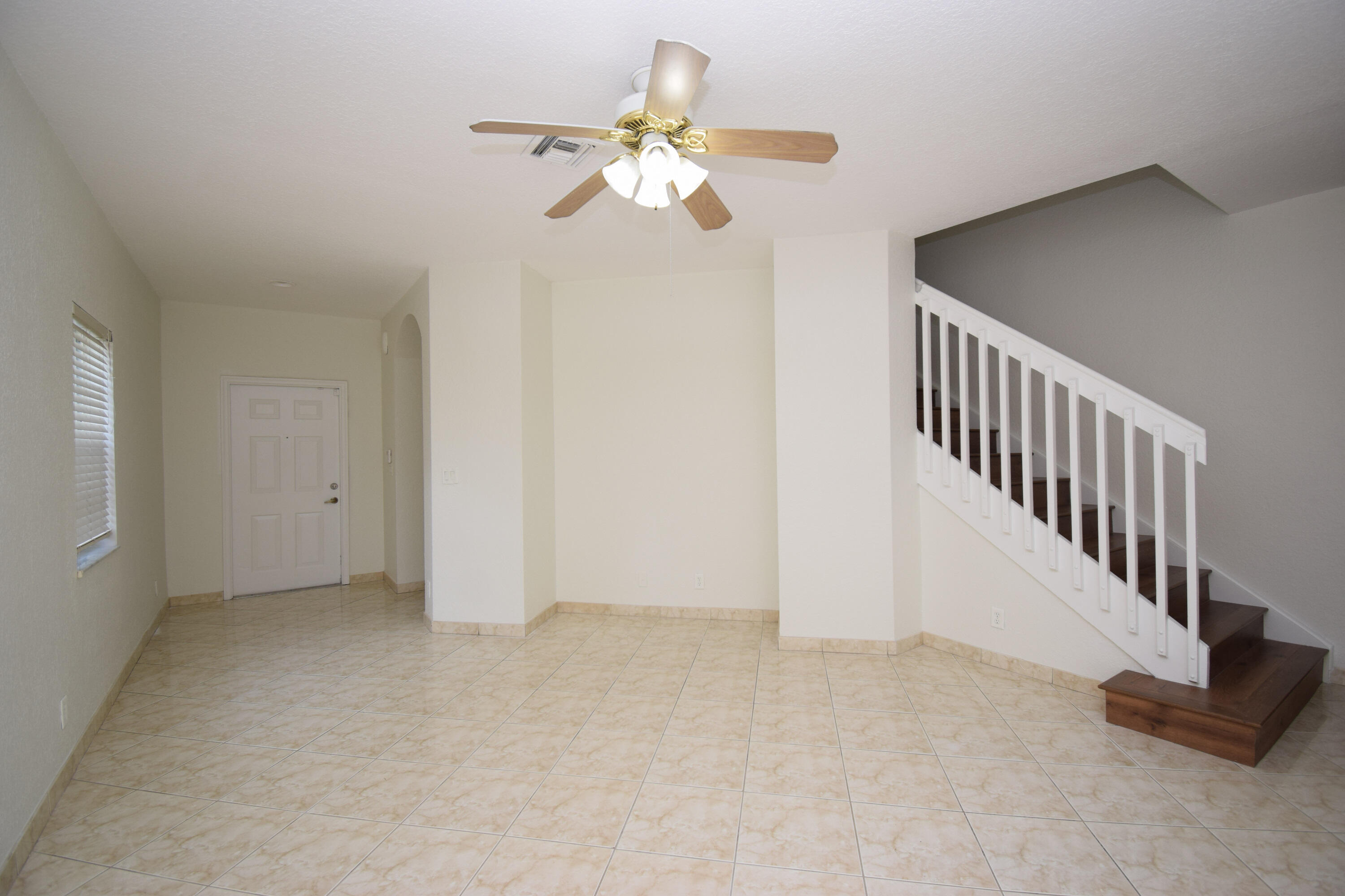 LAKEVIEW WEST - Residential Lease
