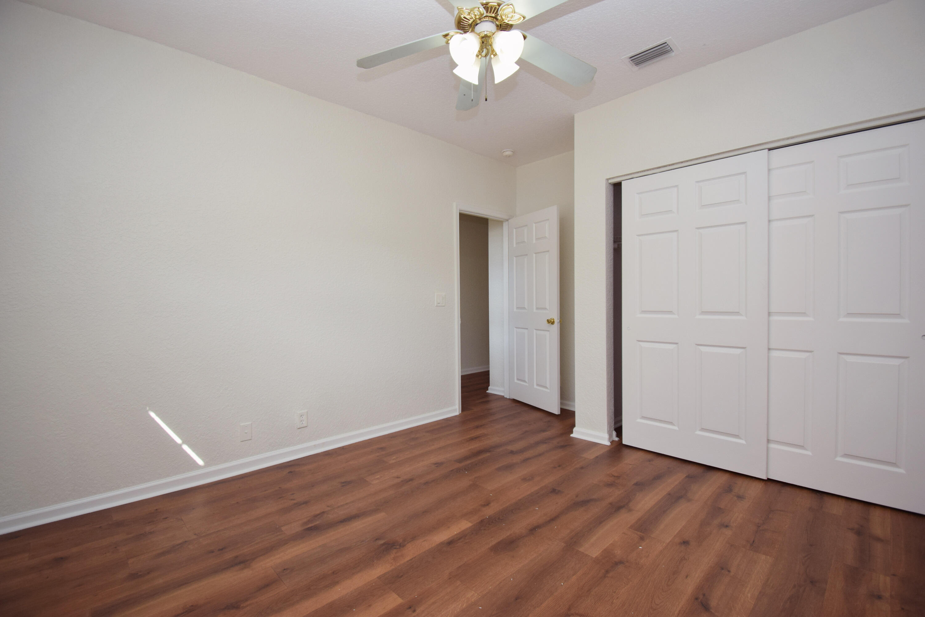 LAKEVIEW WEST - Residential Lease