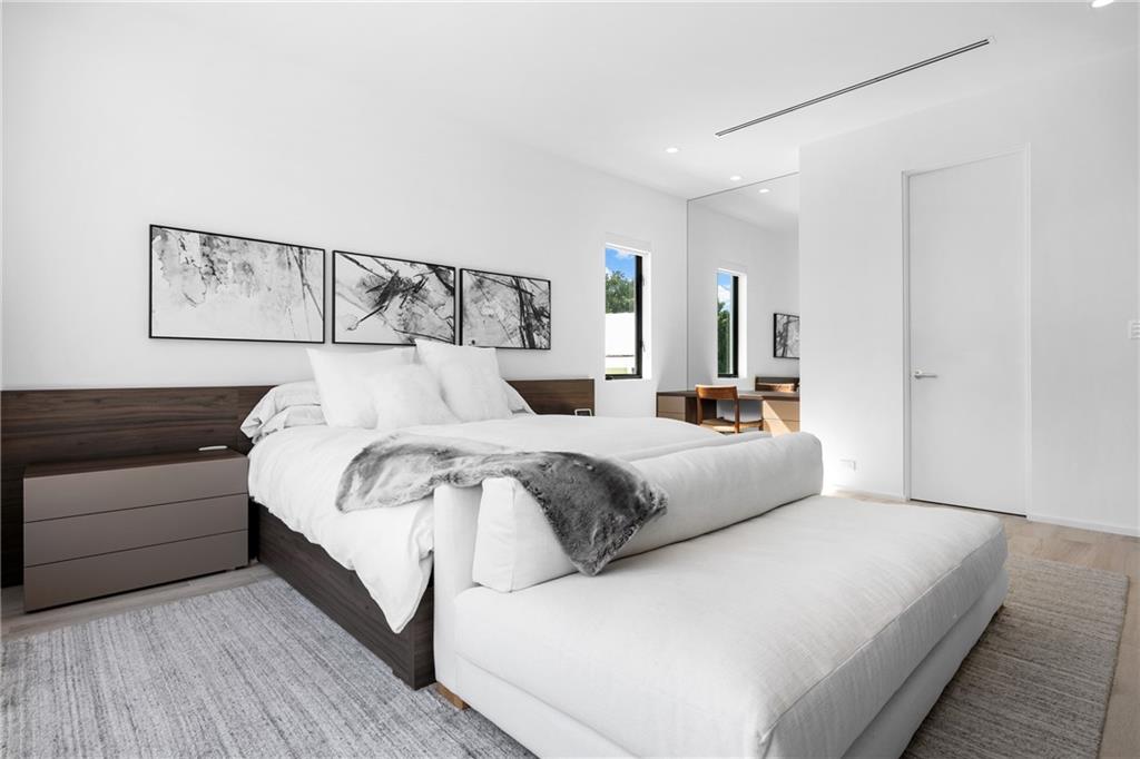 Riviera - Residential