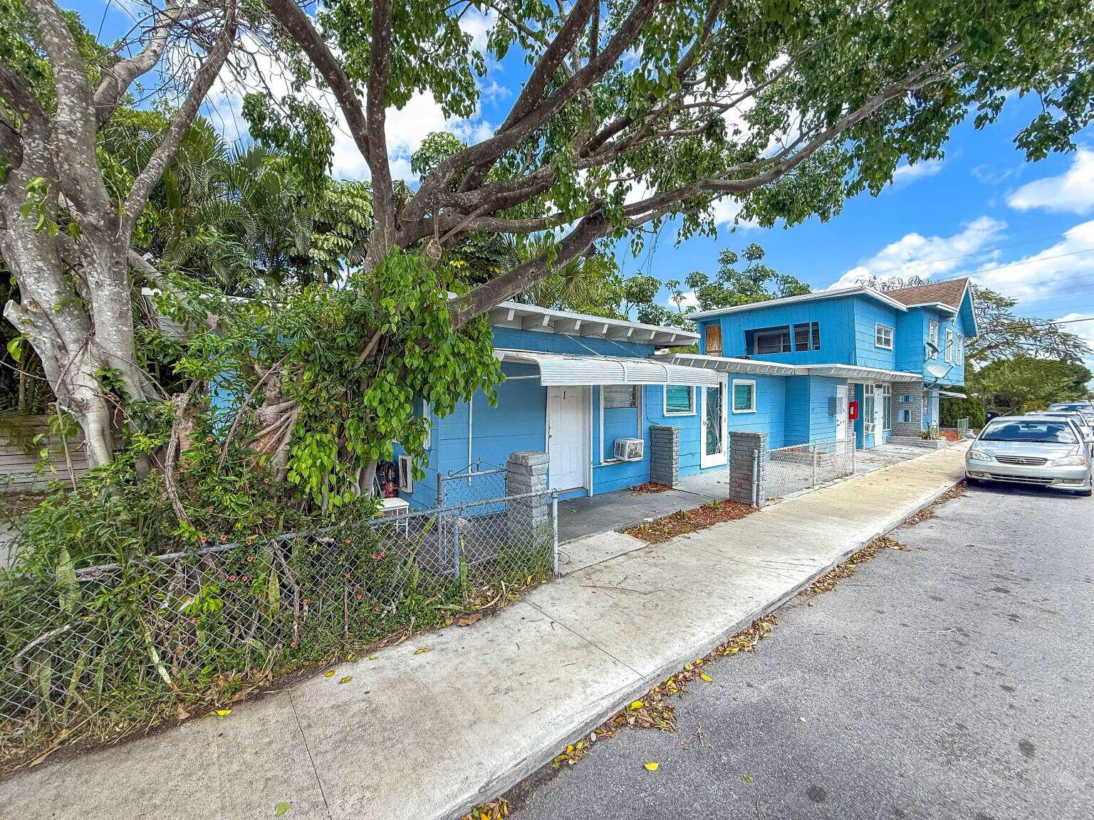 LAKE WORTH TOWN OF - Residential Income