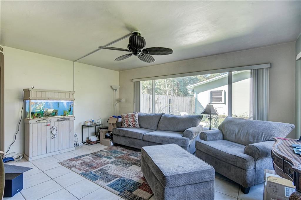 Country Club Acres Add 05 - Residential