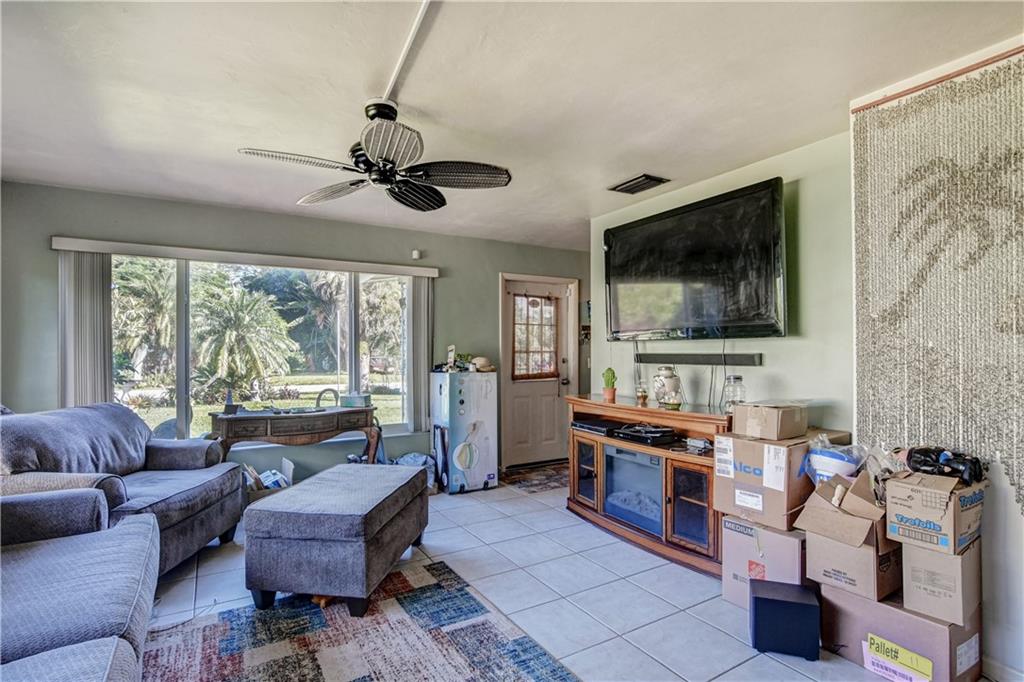 Country Club Acres Add 05 - Residential