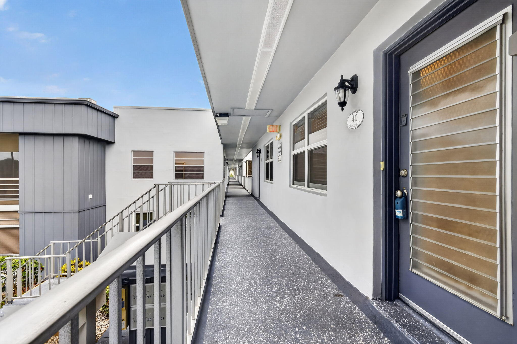 KINGS POINT BURGUNDY CONDOS - Residential