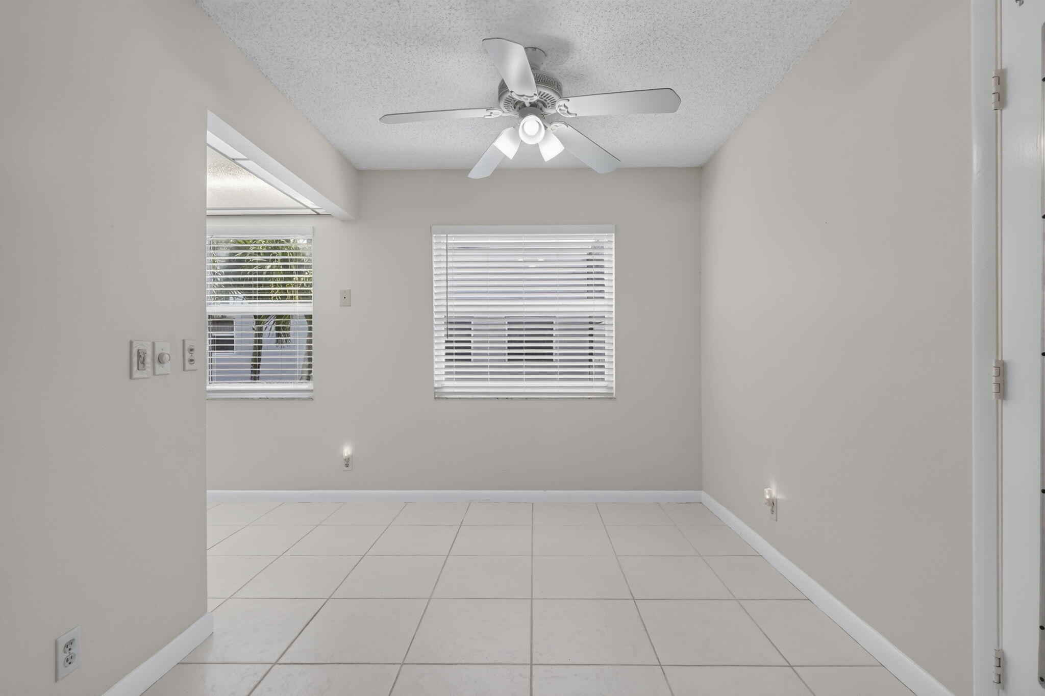 KINGS POINT BURGUNDY CONDOS - Residential