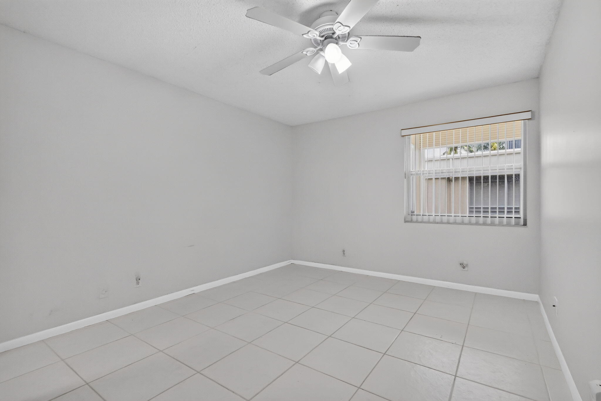 KINGS POINT BURGUNDY CONDOS - Residential