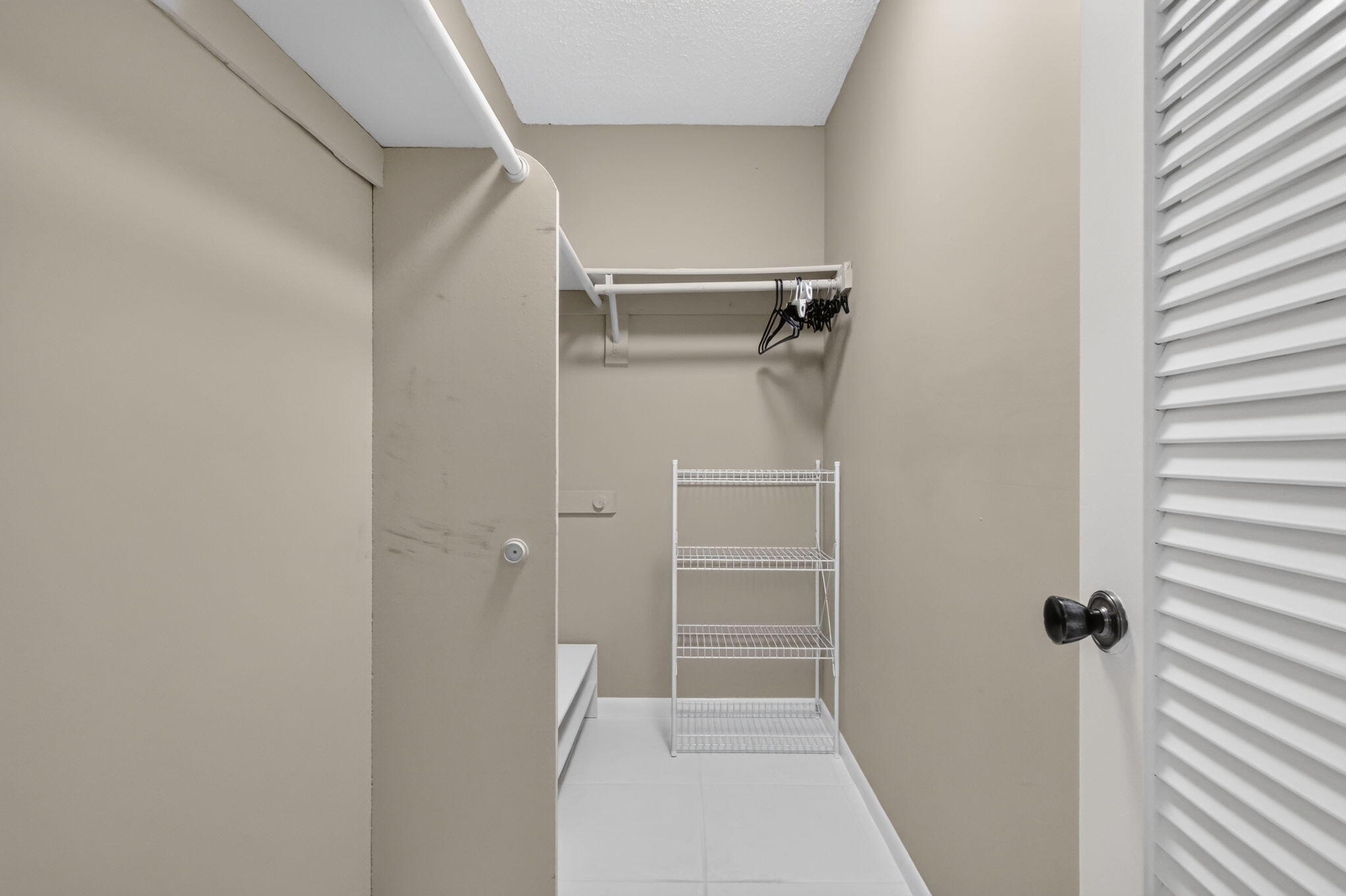 KINGS POINT BURGUNDY CONDOS - Residential