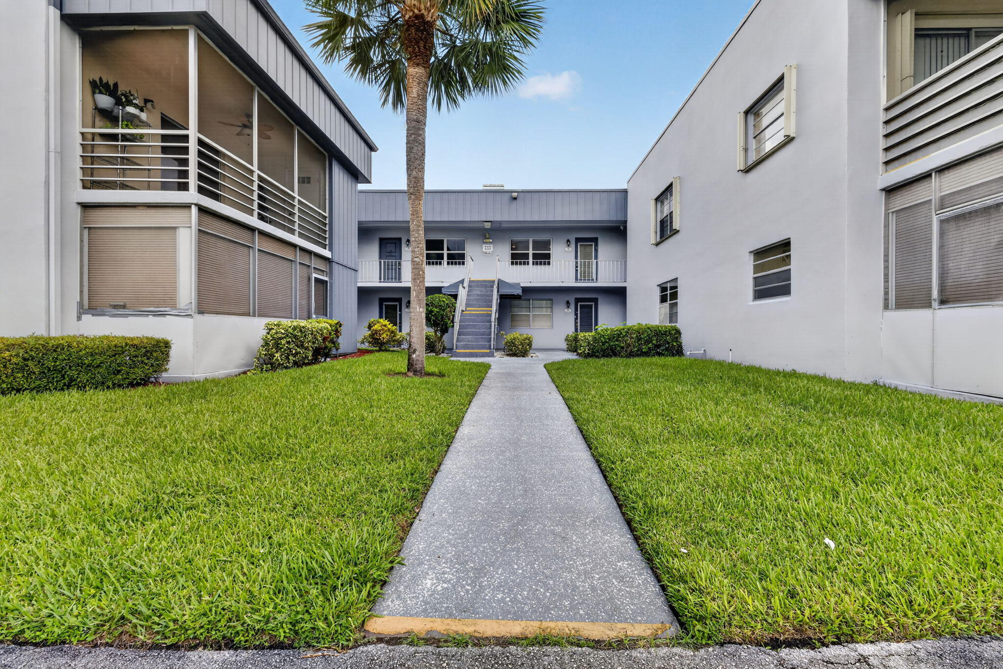 KINGS POINT BURGUNDY CONDOS - Residential