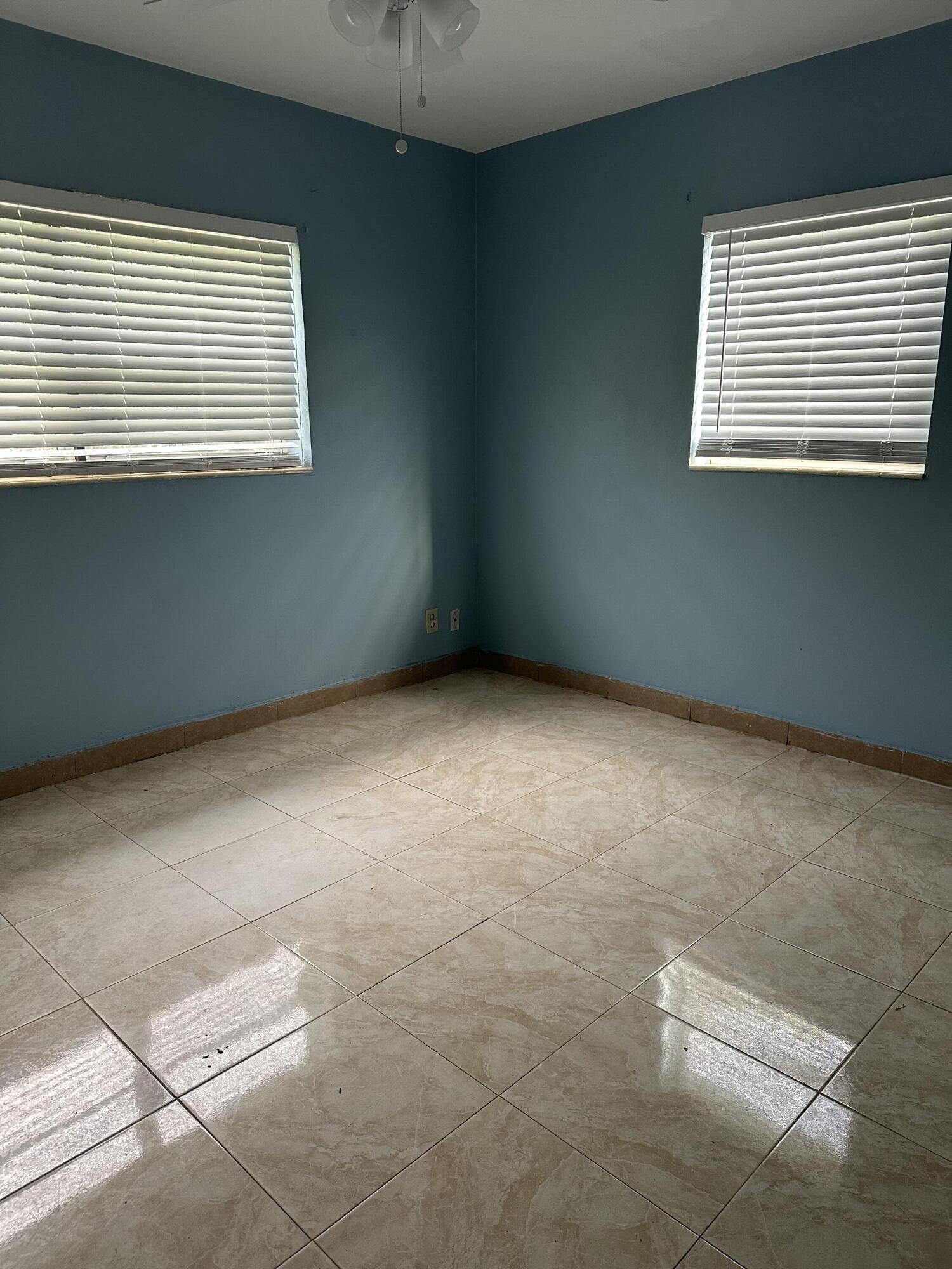 BOYNTON RIDGE - Residential Lease