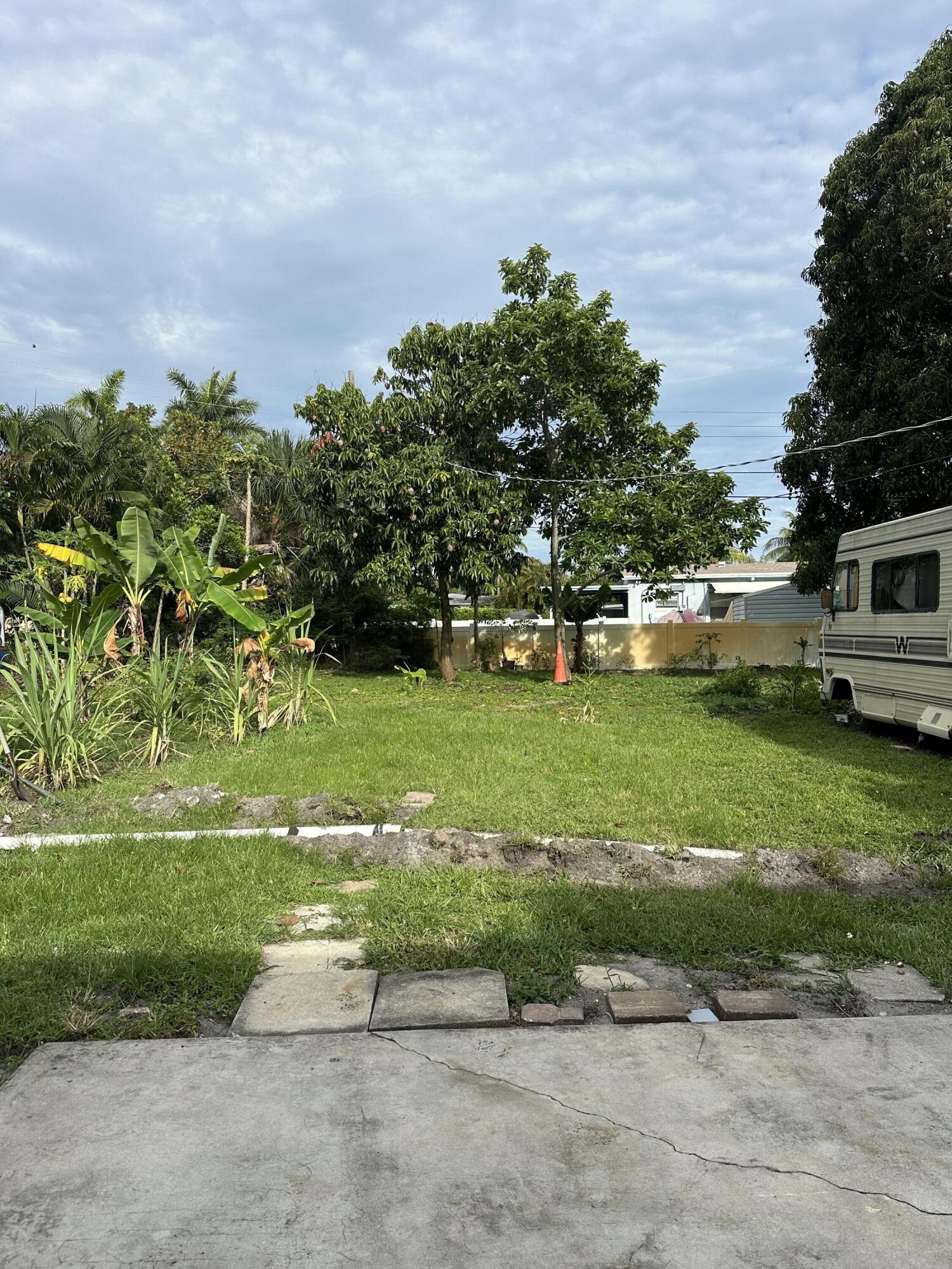 BOYNTON RIDGE - Residential Lease