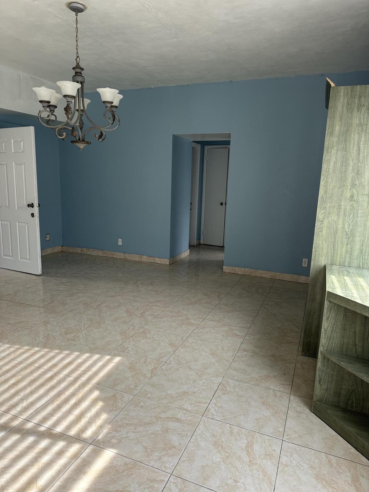 BOYNTON RIDGE - Residential Lease