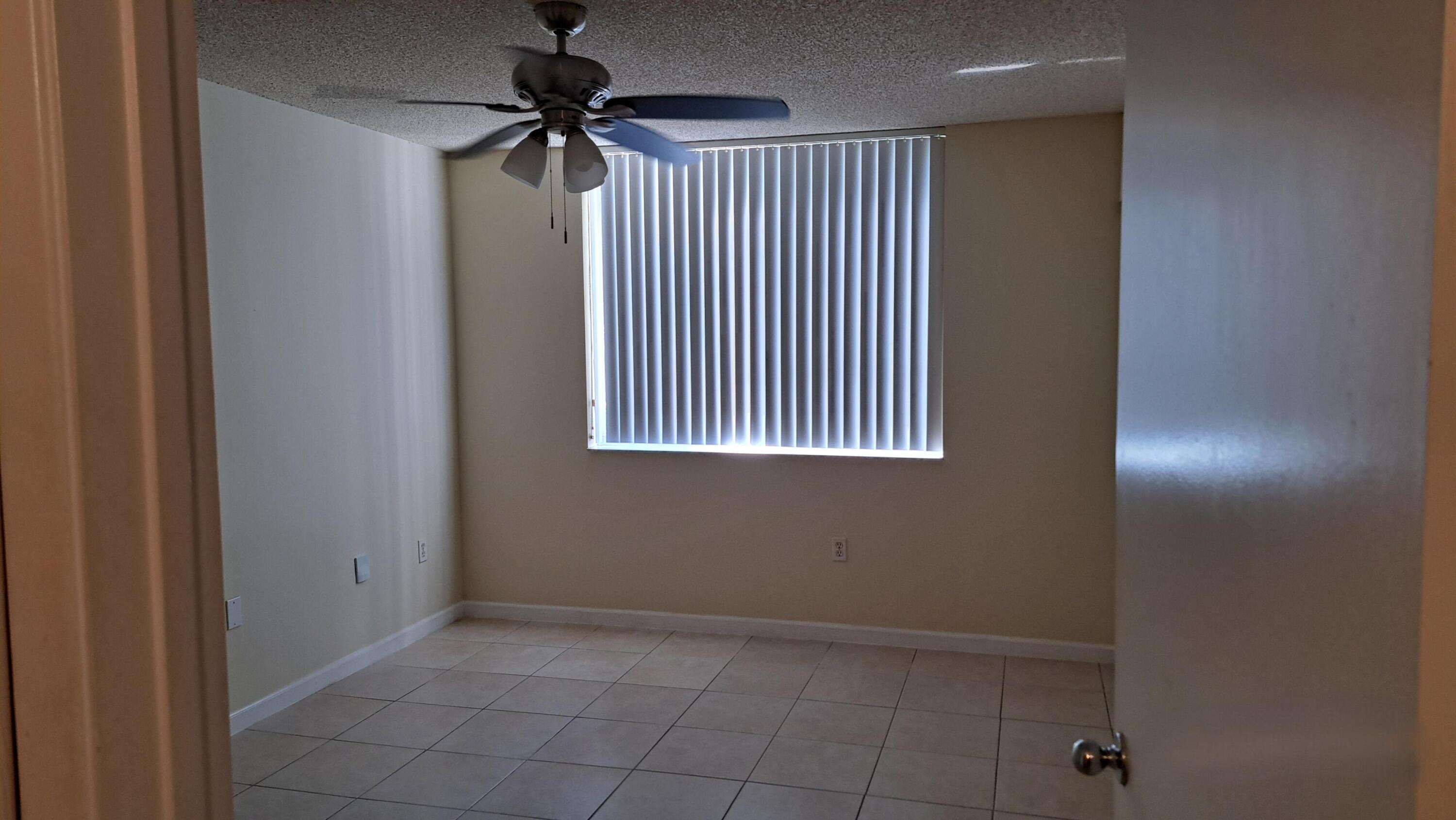 ST ANDREWS AT BOYNTON BEA - Residential Lease