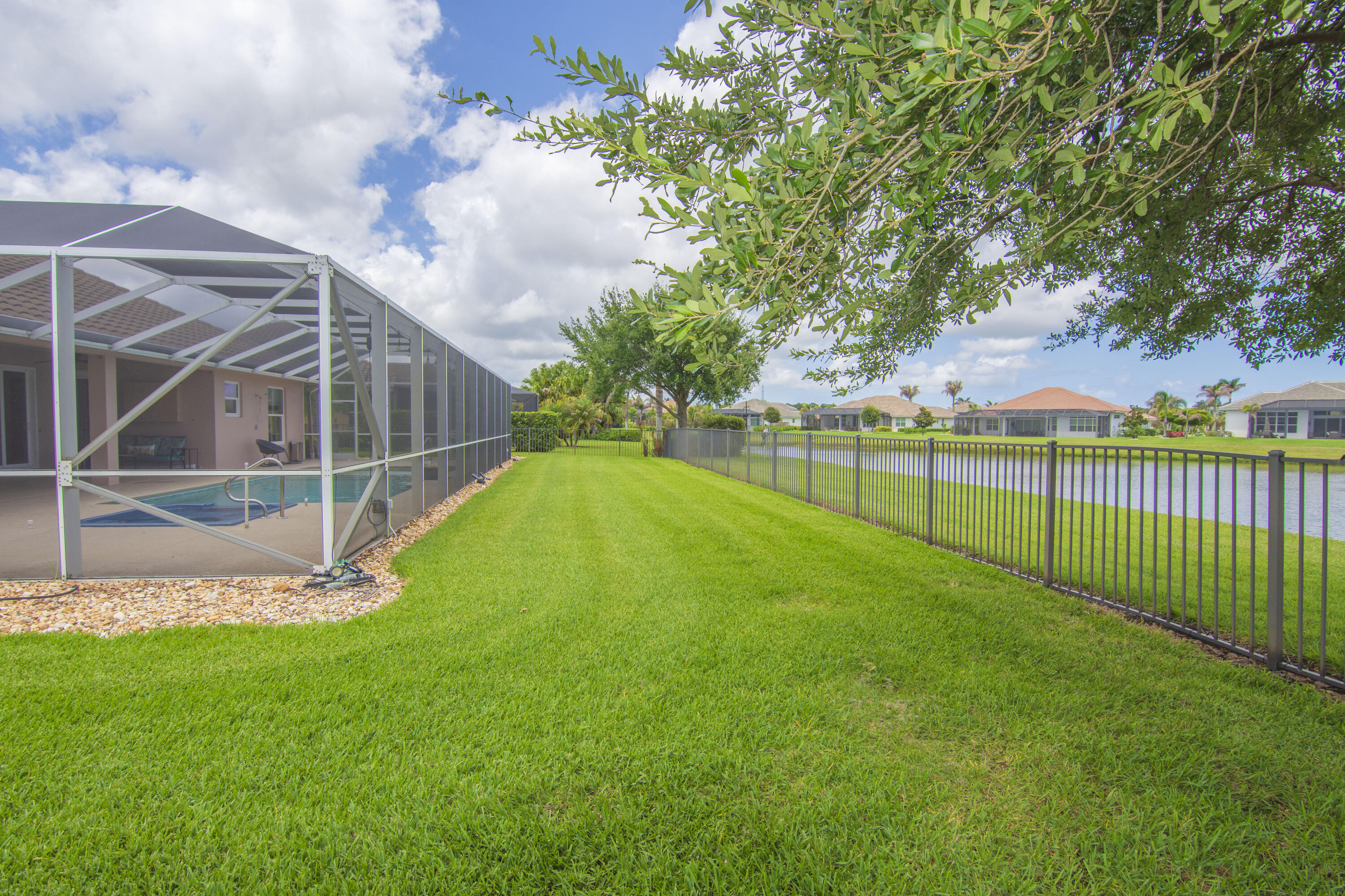 STONEY BROOK FARM - Residential