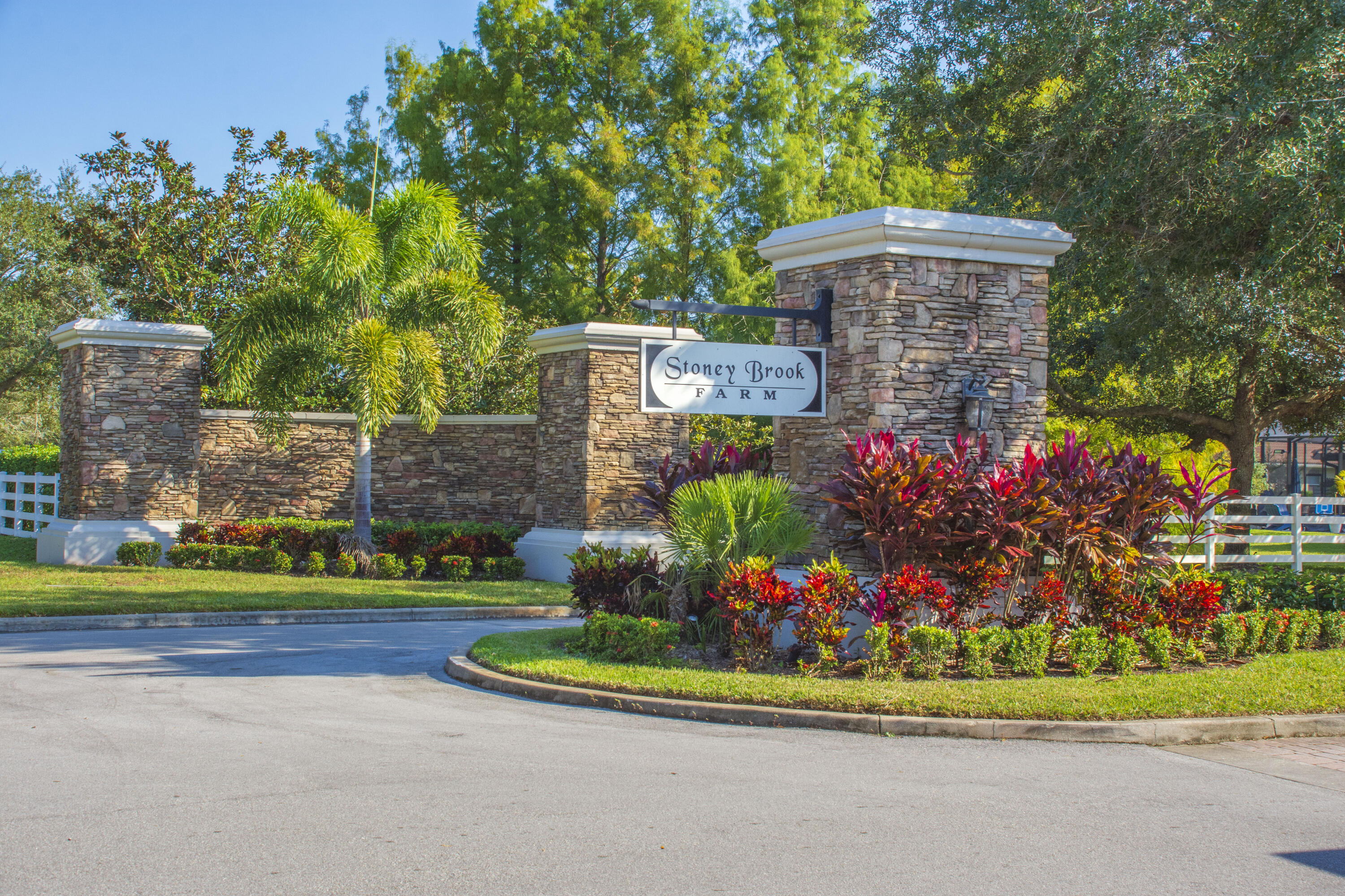 STONEY BROOK FARM - Residential