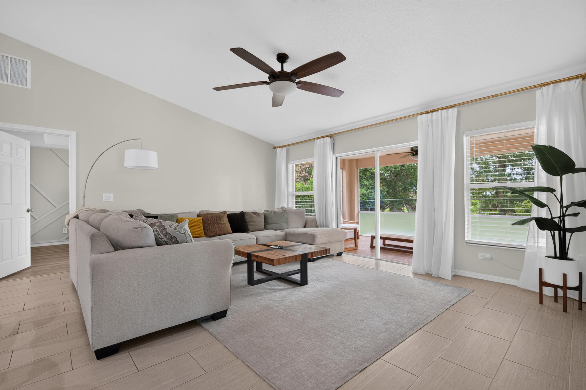PORT ST LUCIE SECTION 6 - Residential