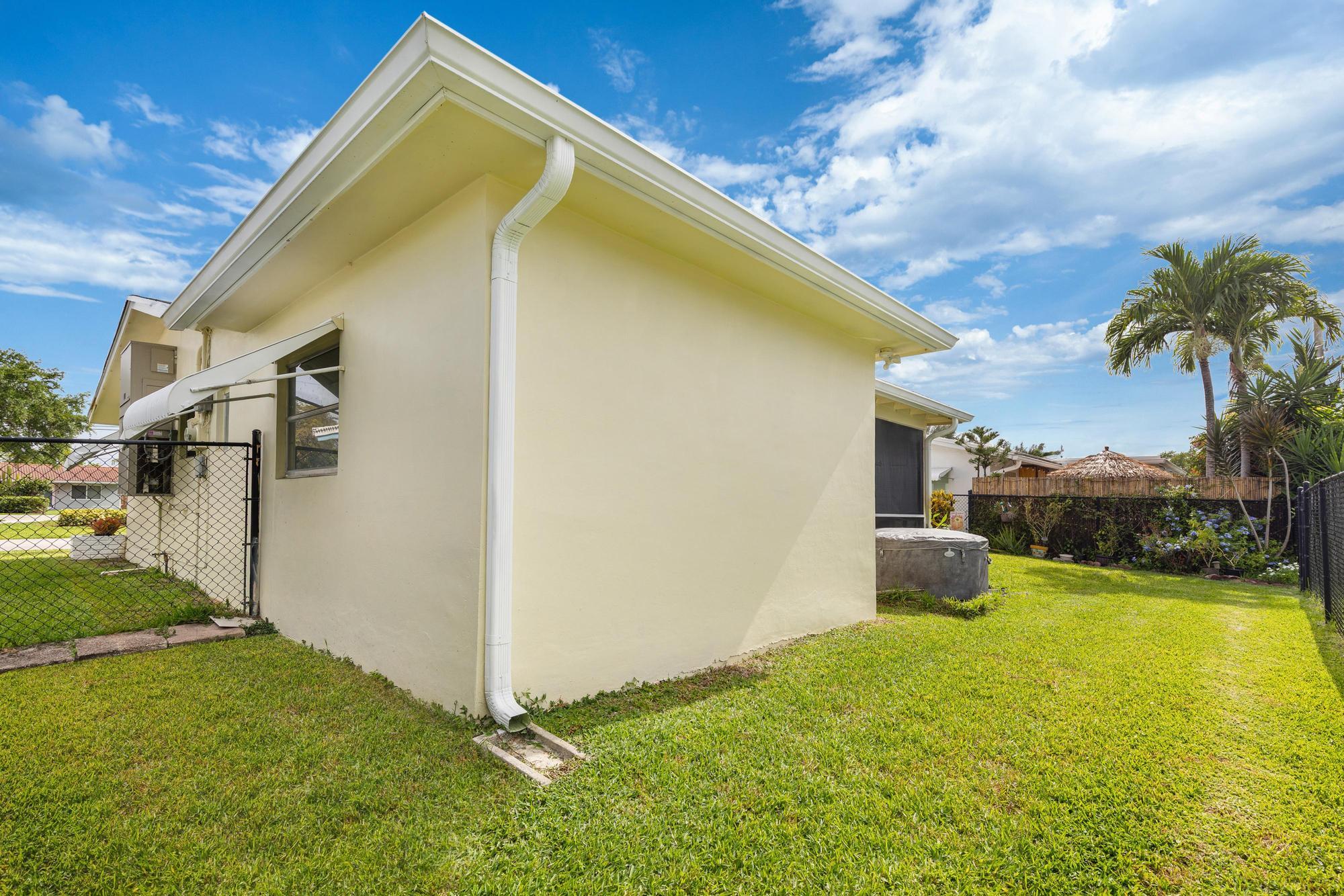 TAMARAC LAKES NORTH 3RD SEC - Residential