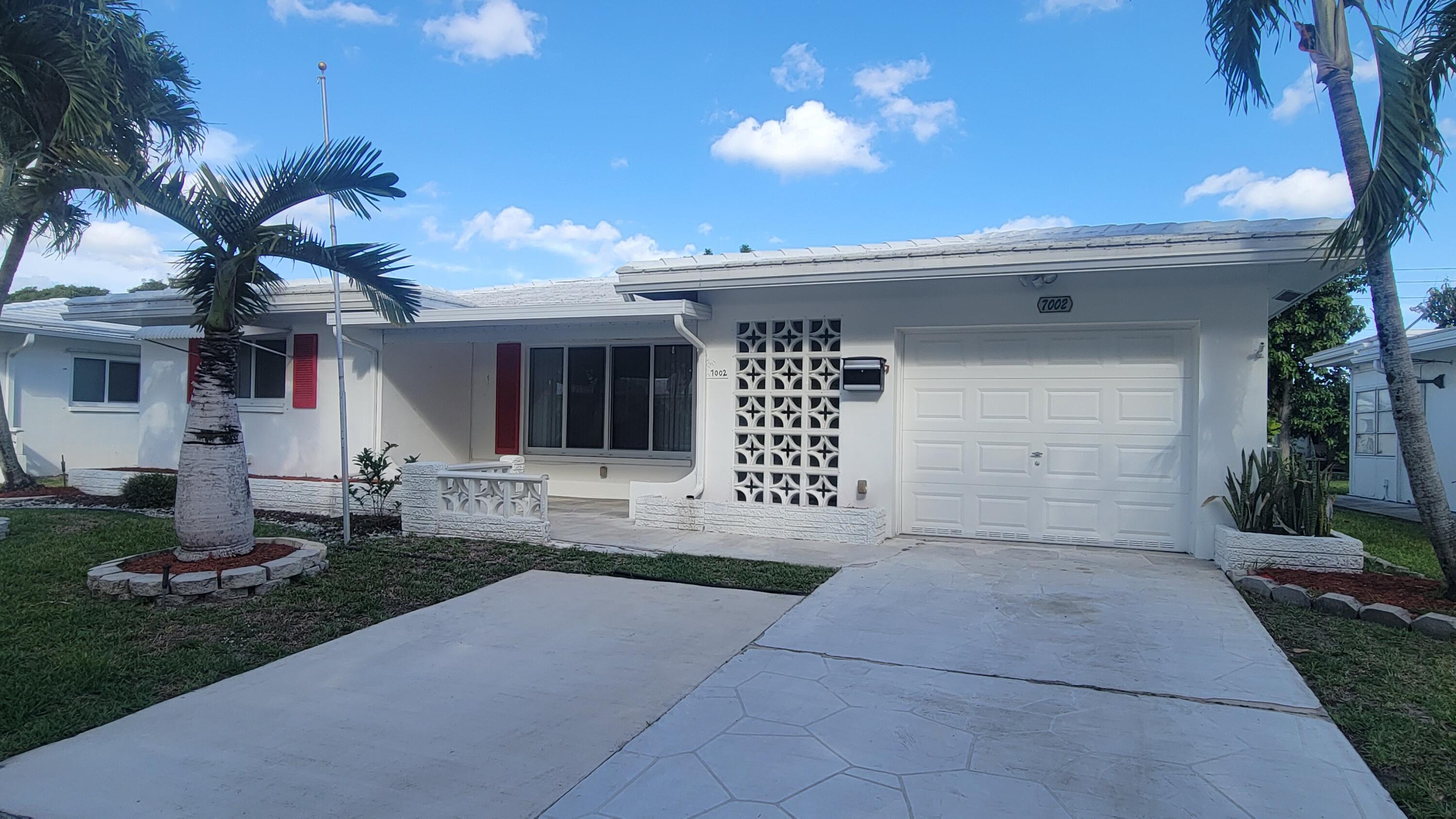 Immaculate, well-maintained home available to rent in The Mainlands of Tamarac!  This light-filled home has a great layout, and it's in a super-convenient location.  Enjoy the community pool and clubhouse too!   Close to shopping, dining, and much more. More photos coming soon.