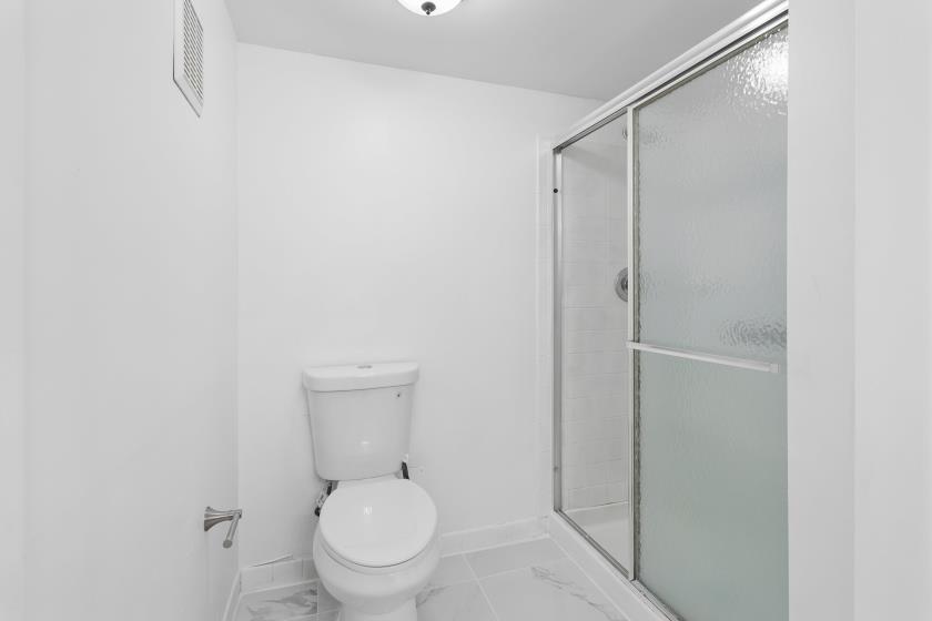 TAMARAC GARDENS CONDOMINIUM NO 5 - Residential