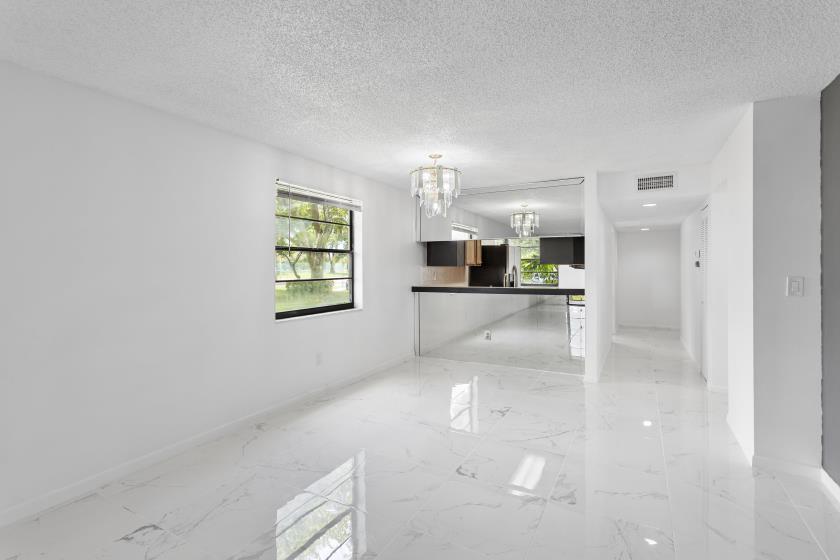 TAMARAC GARDENS CONDOMINIUM NO 5 - Residential