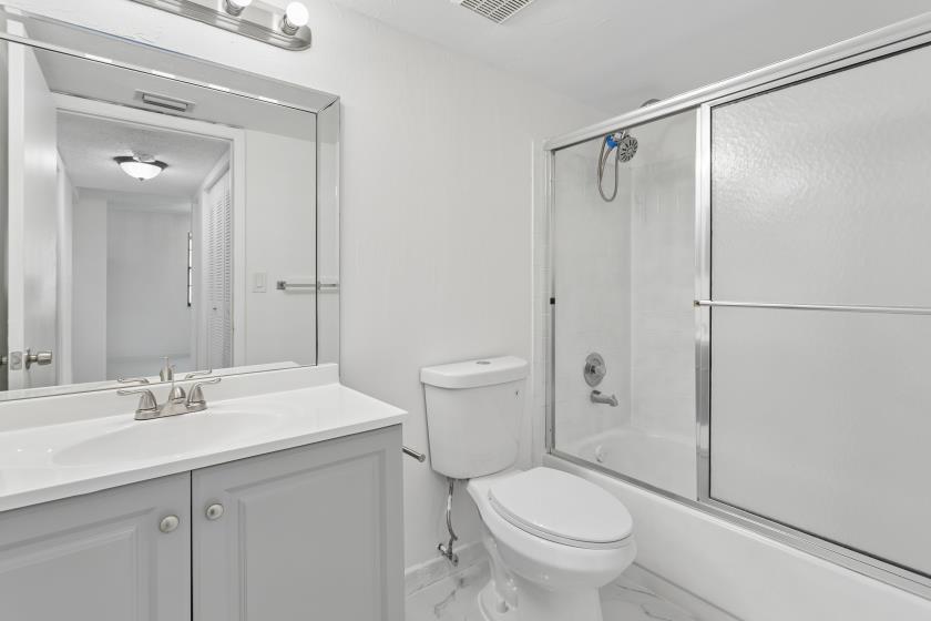 TAMARAC GARDENS CONDOMINIUM NO 5 - Residential