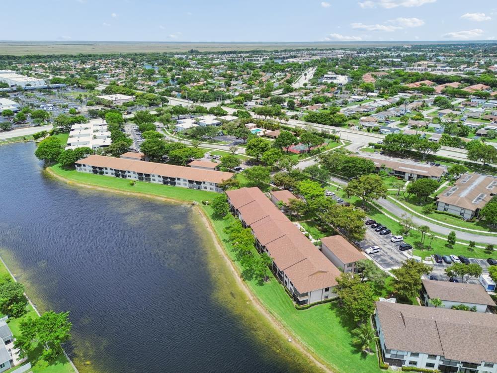 TAMARAC GARDENS CONDOMINIUM NO 5 - Residential