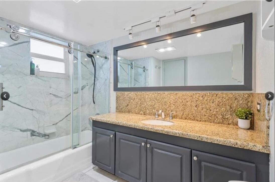 HILLSBORO WINDSOR CONDOMINIUM - Residential