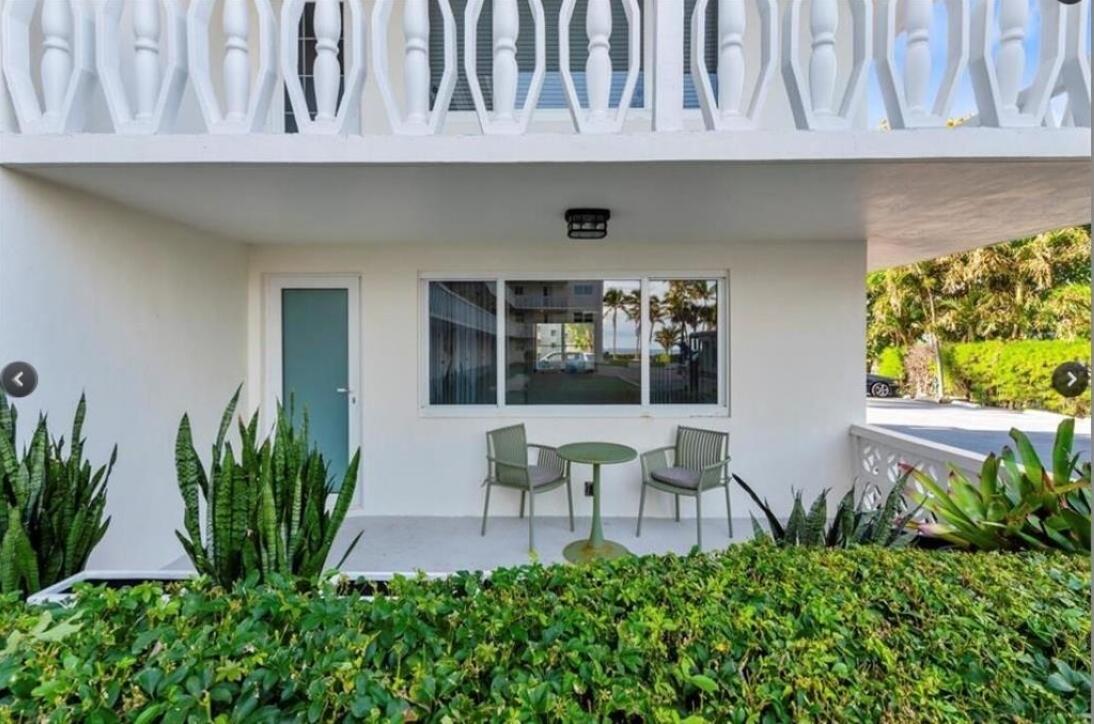 HILLSBORO WINDSOR CONDOMINIUM - Residential