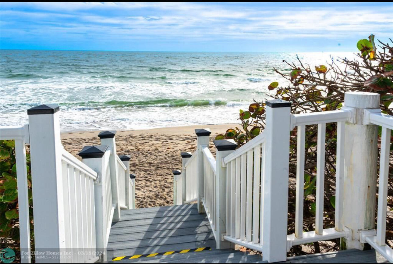 HILLSBORO WINDSOR CONDOMINIUM - Residential