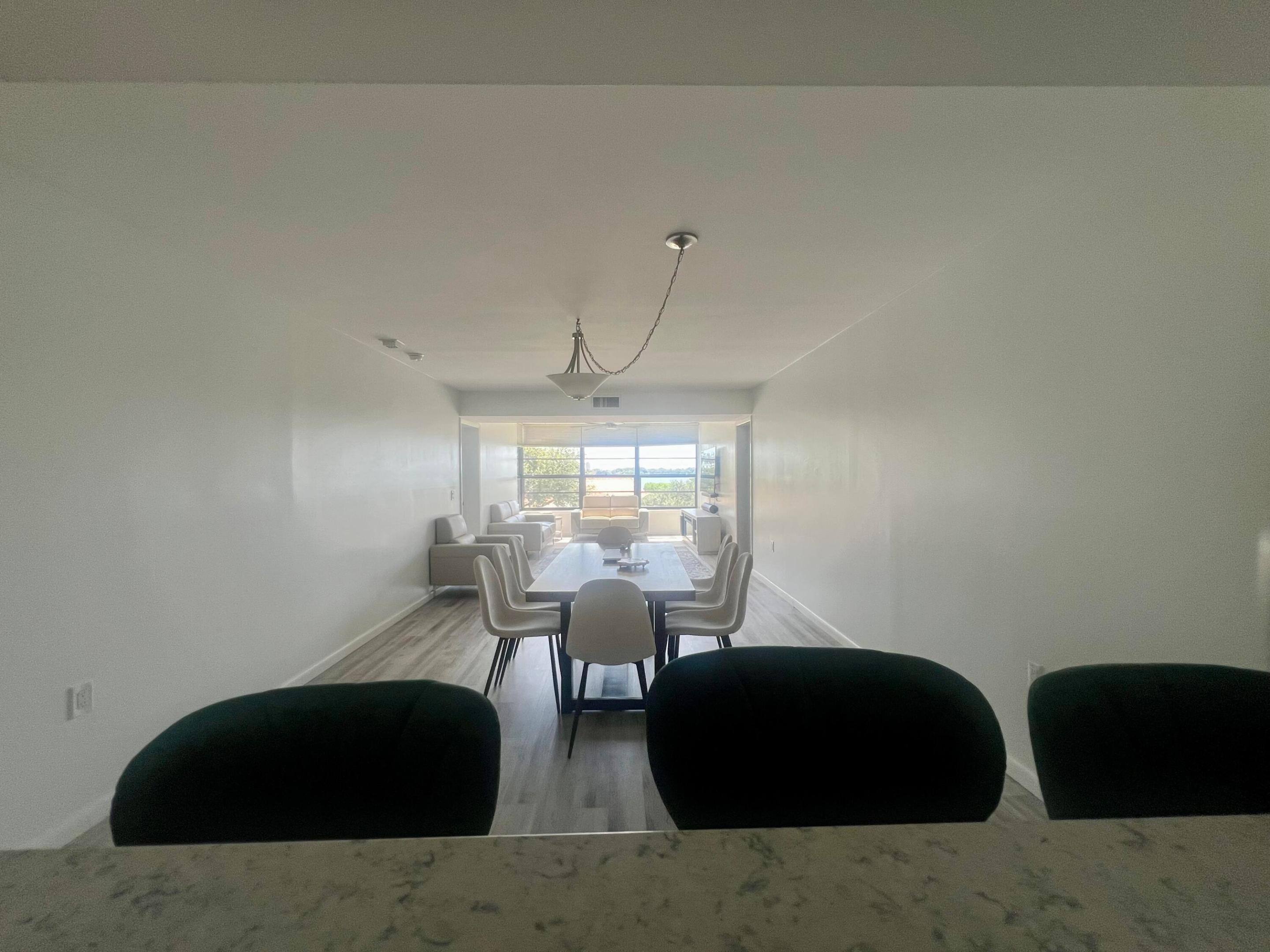 WHITEHALL CONDO OF THE LANDS OF THE PRESIDENT - Residential