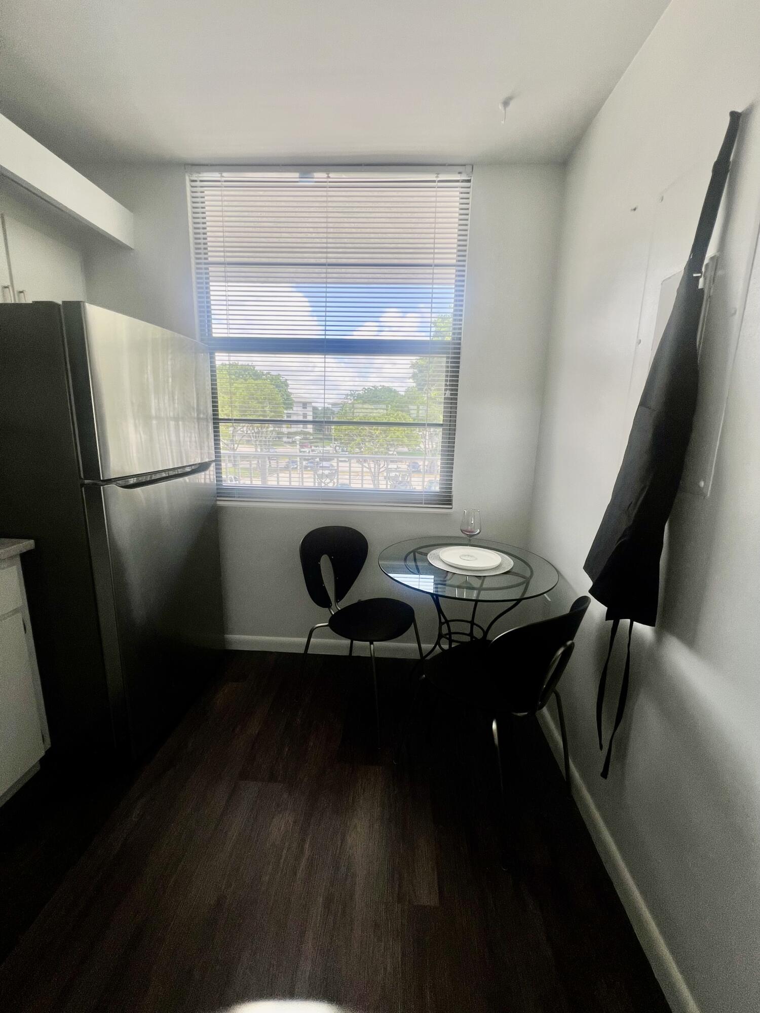 WHITEHALL CONDO OF THE LANDS OF THE PRESIDENT - Residential