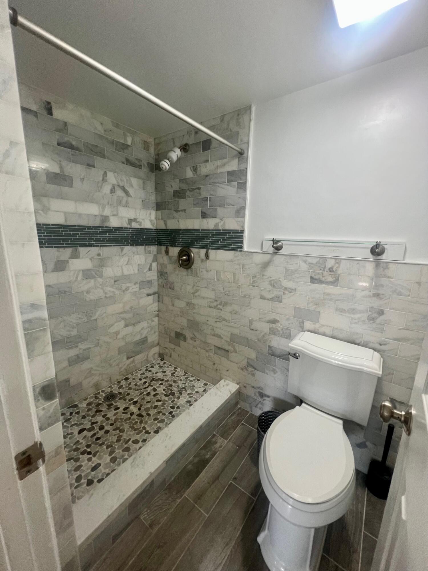 WHITEHALL CONDO OF THE LANDS OF THE PRESIDENT - Residential