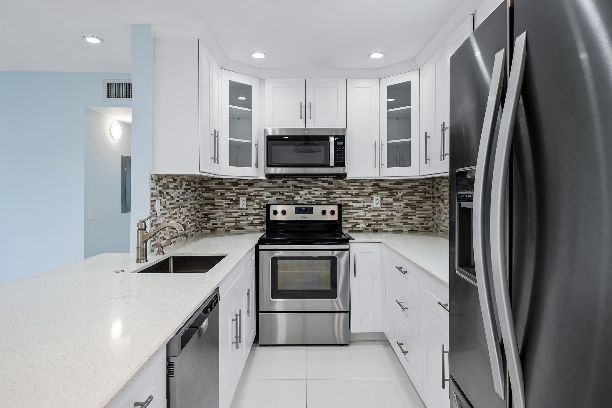 KINGS POINT CAPRI CONDOS - Residential Lease