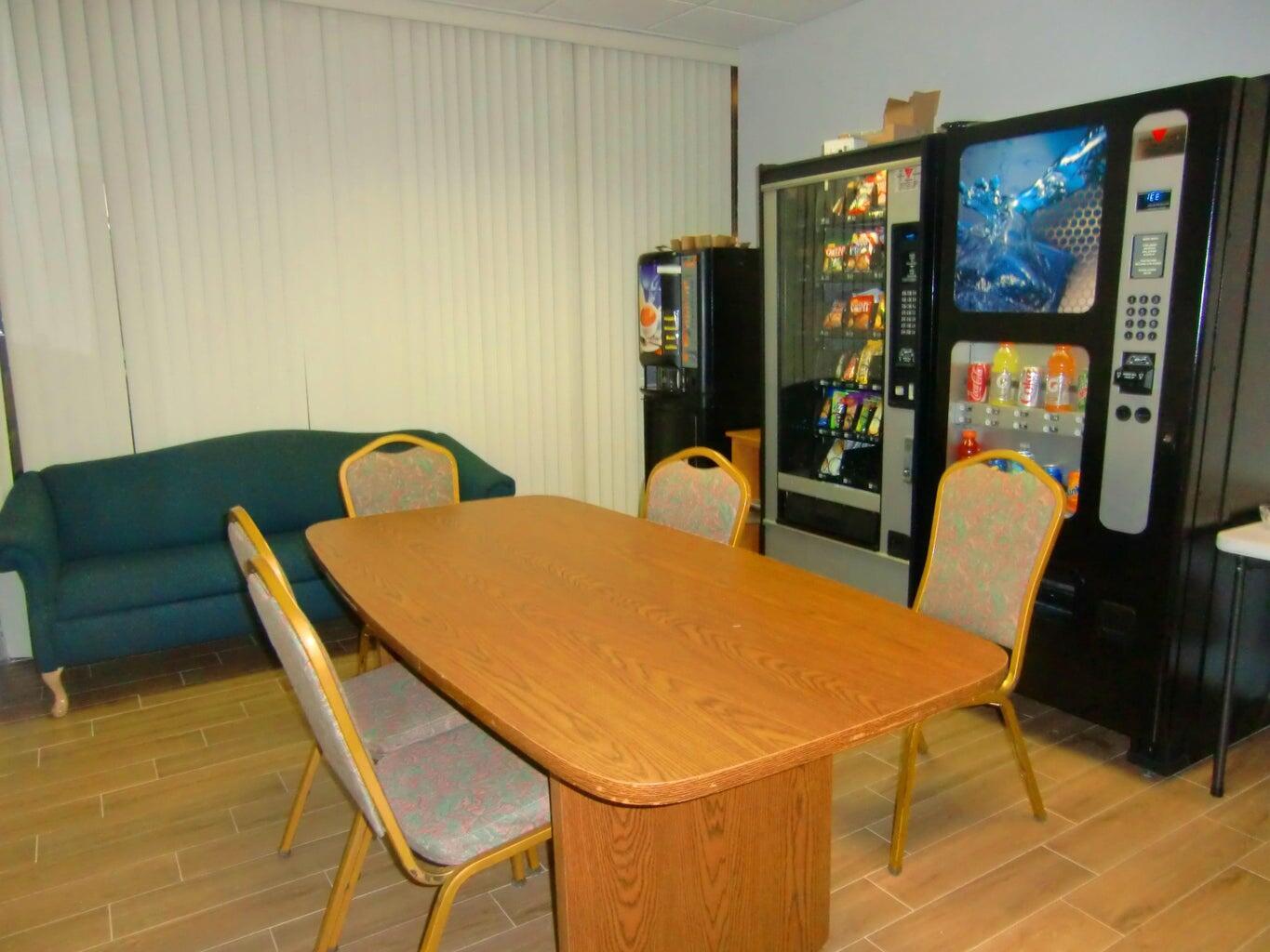 RAINBERRY BAY SEC 1-A - Residential Lease