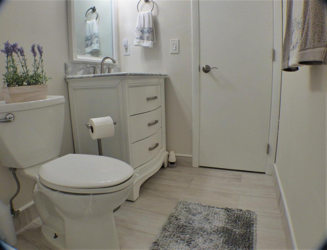 RAINBERRY BAY SEC 1-A - Residential Lease