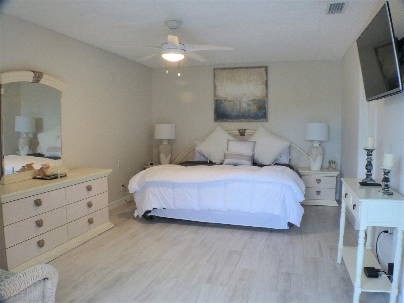 RAINBERRY BAY SEC 1-A - Residential Lease