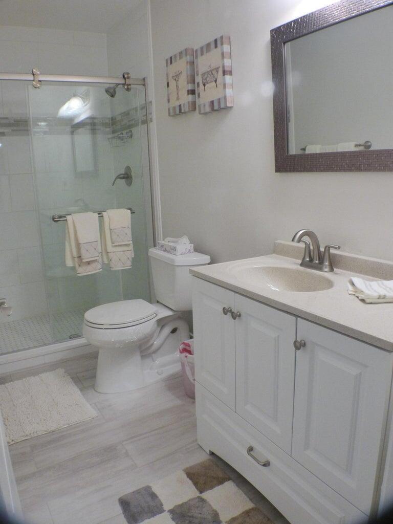RAINBERRY BAY SEC 1-A - Residential Lease