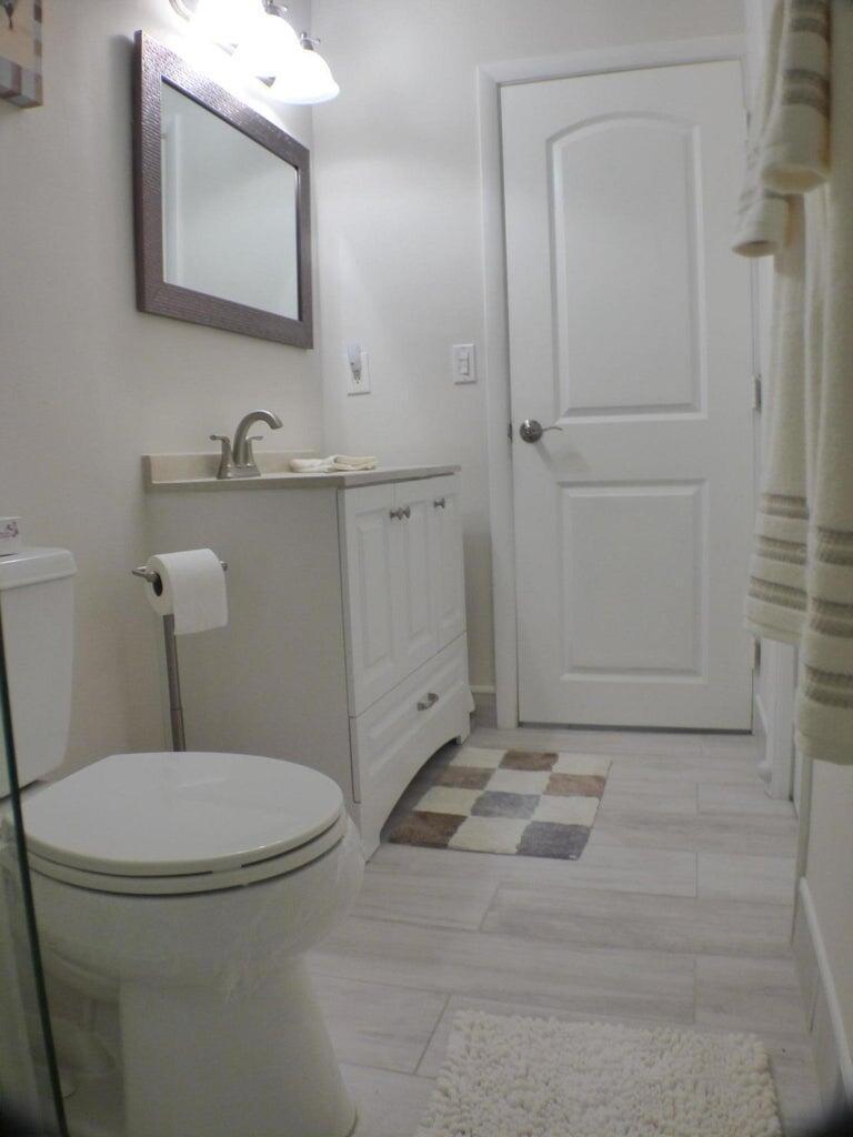 RAINBERRY BAY SEC 1-A - Residential Lease