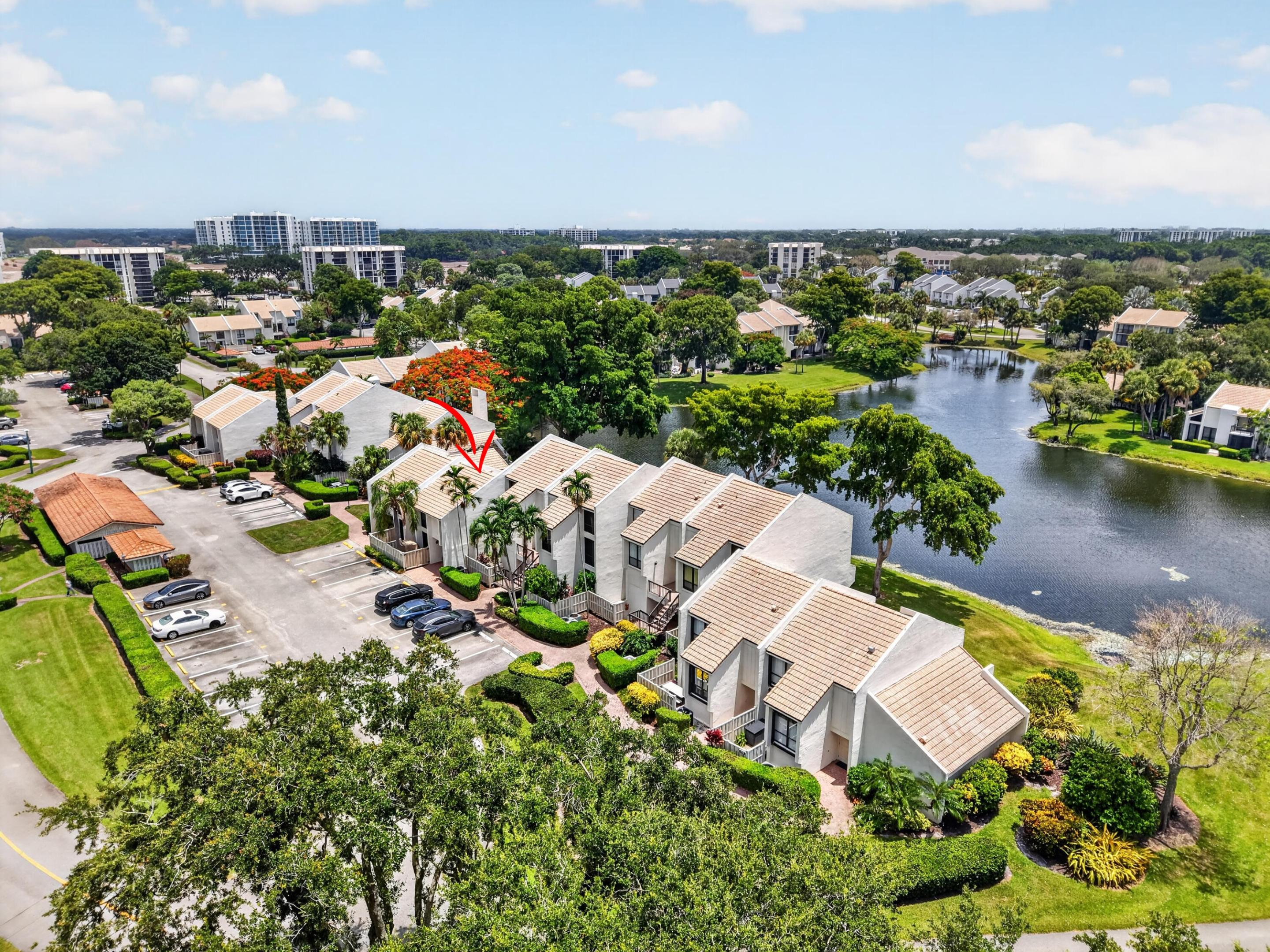BRIDGEWOOD TOWNHOUSE CONDO - Residential