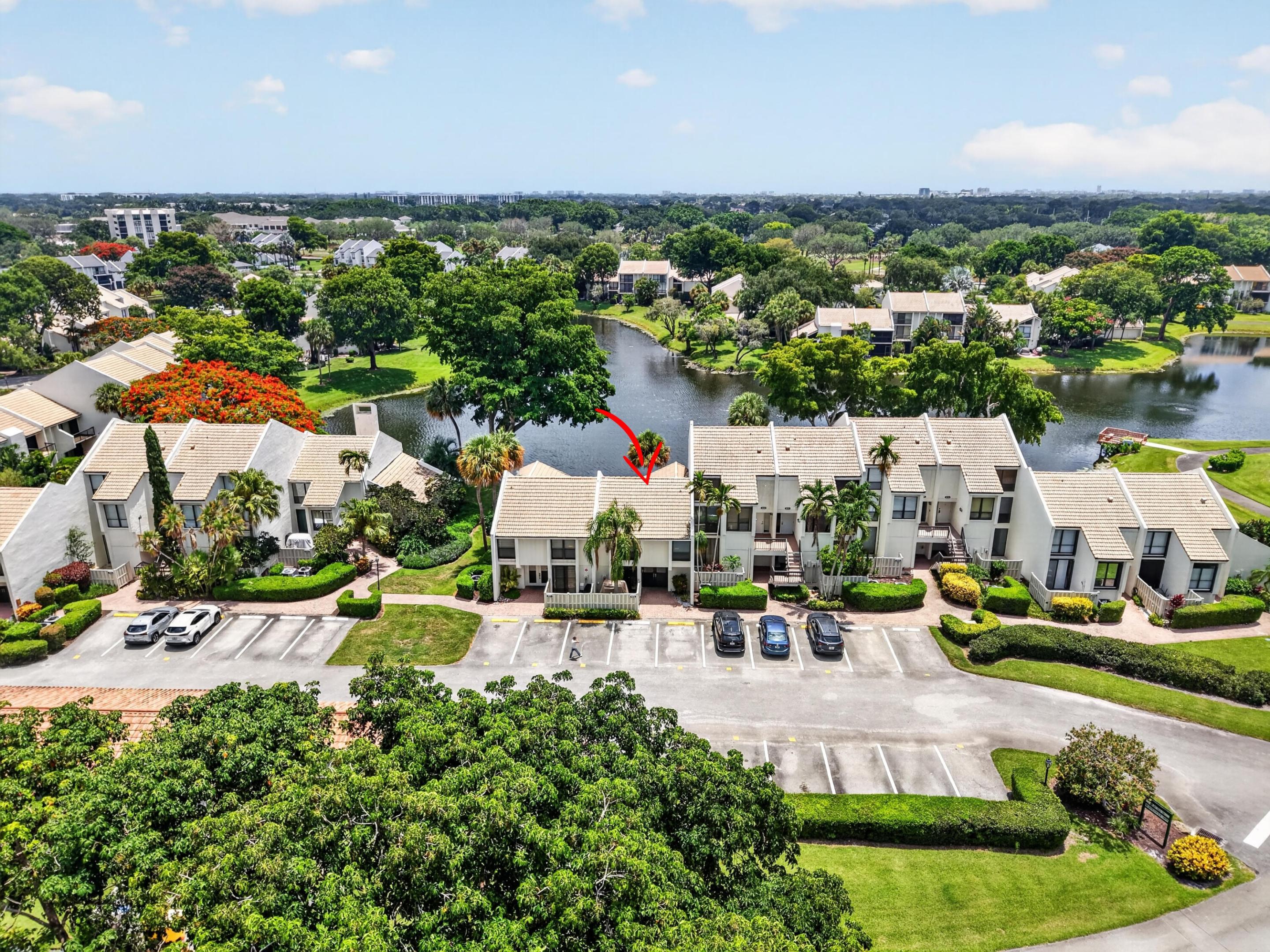 BRIDGEWOOD TOWNHOUSE CONDO - Residential